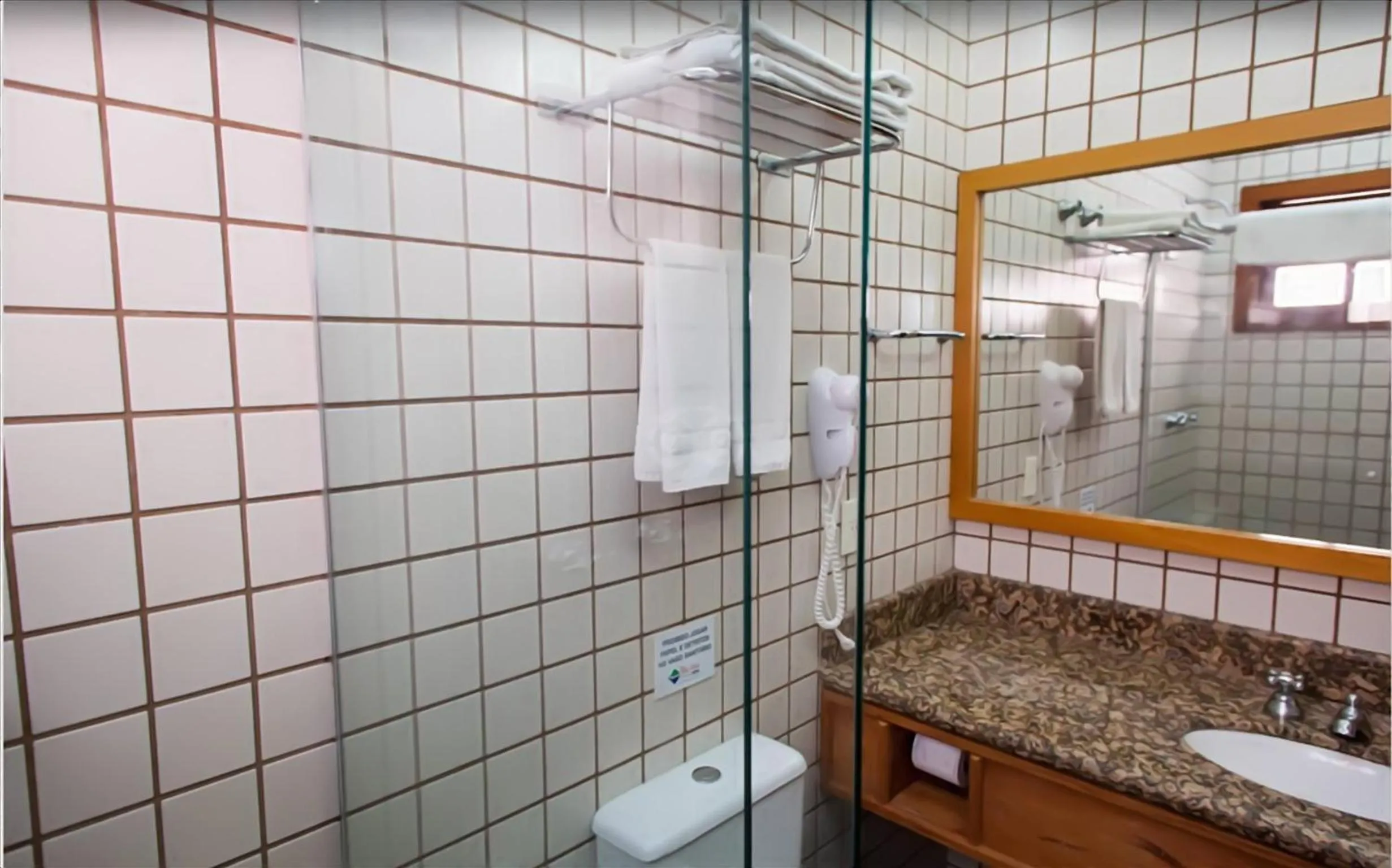 Shower in Galápagos ApartHotel