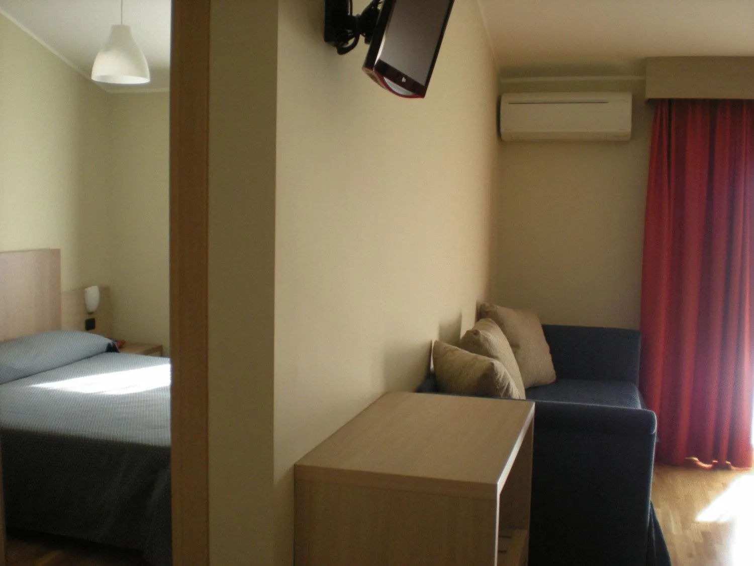 Photo of the whole room, Bed in Heraclea Hotel Residence