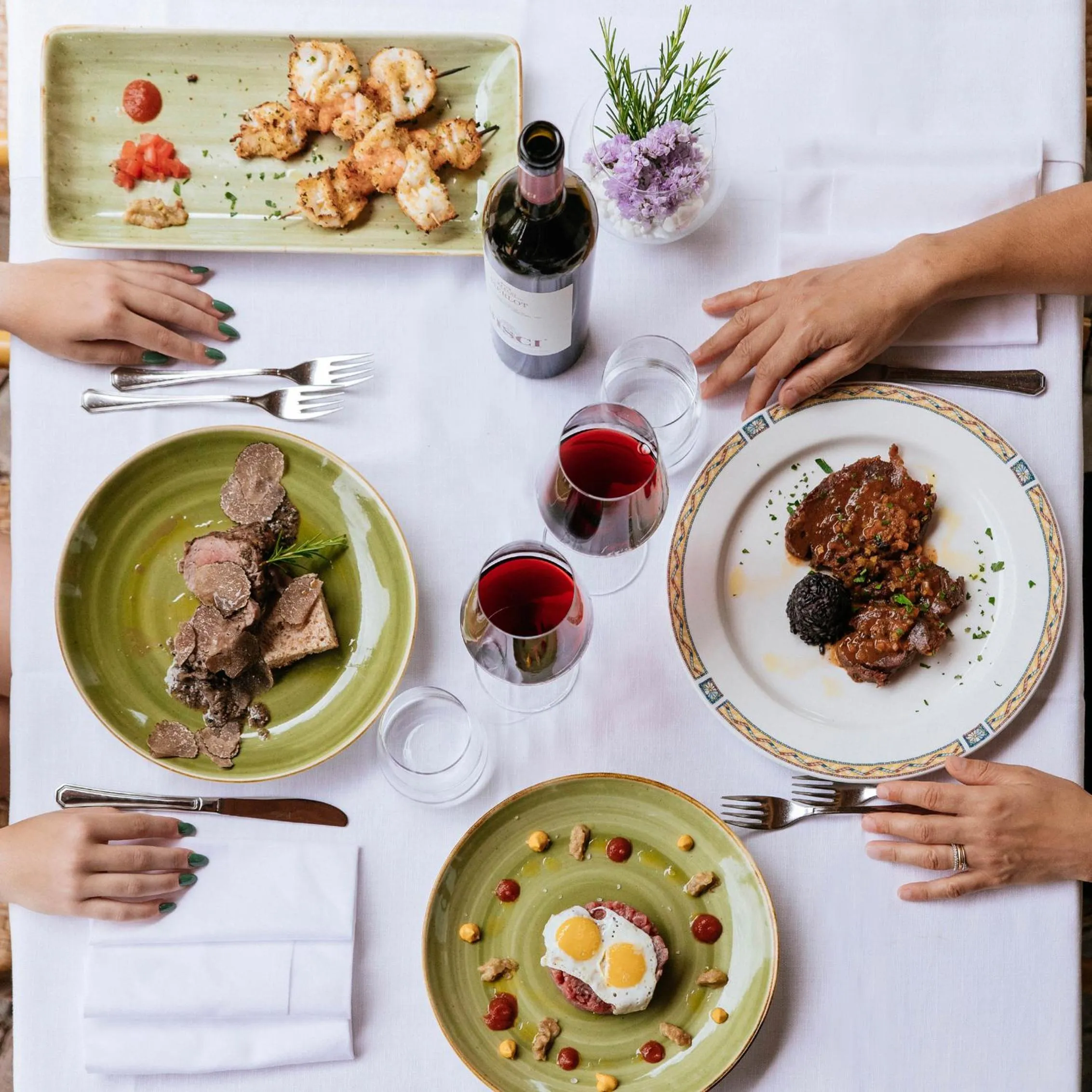 Food and drinks in Hotel Le Grotte