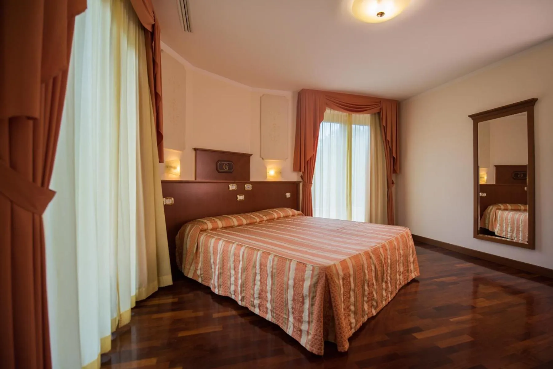 Bedroom, Bed in Hotel Le Grotte