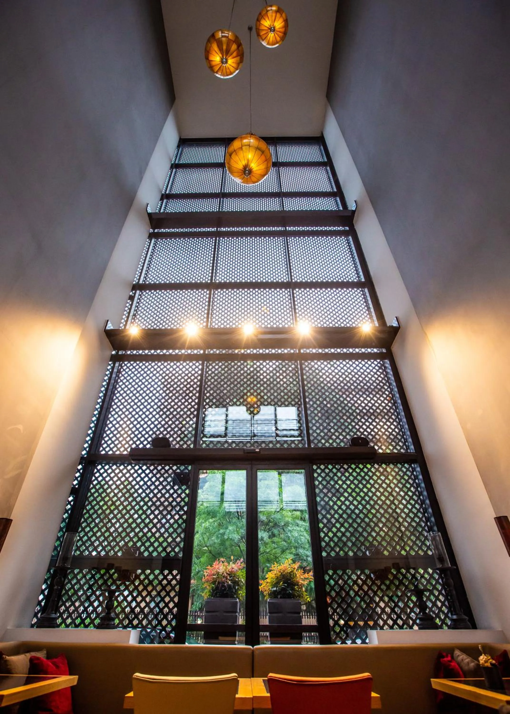 Lounge or bar in Milan Suite Hotel