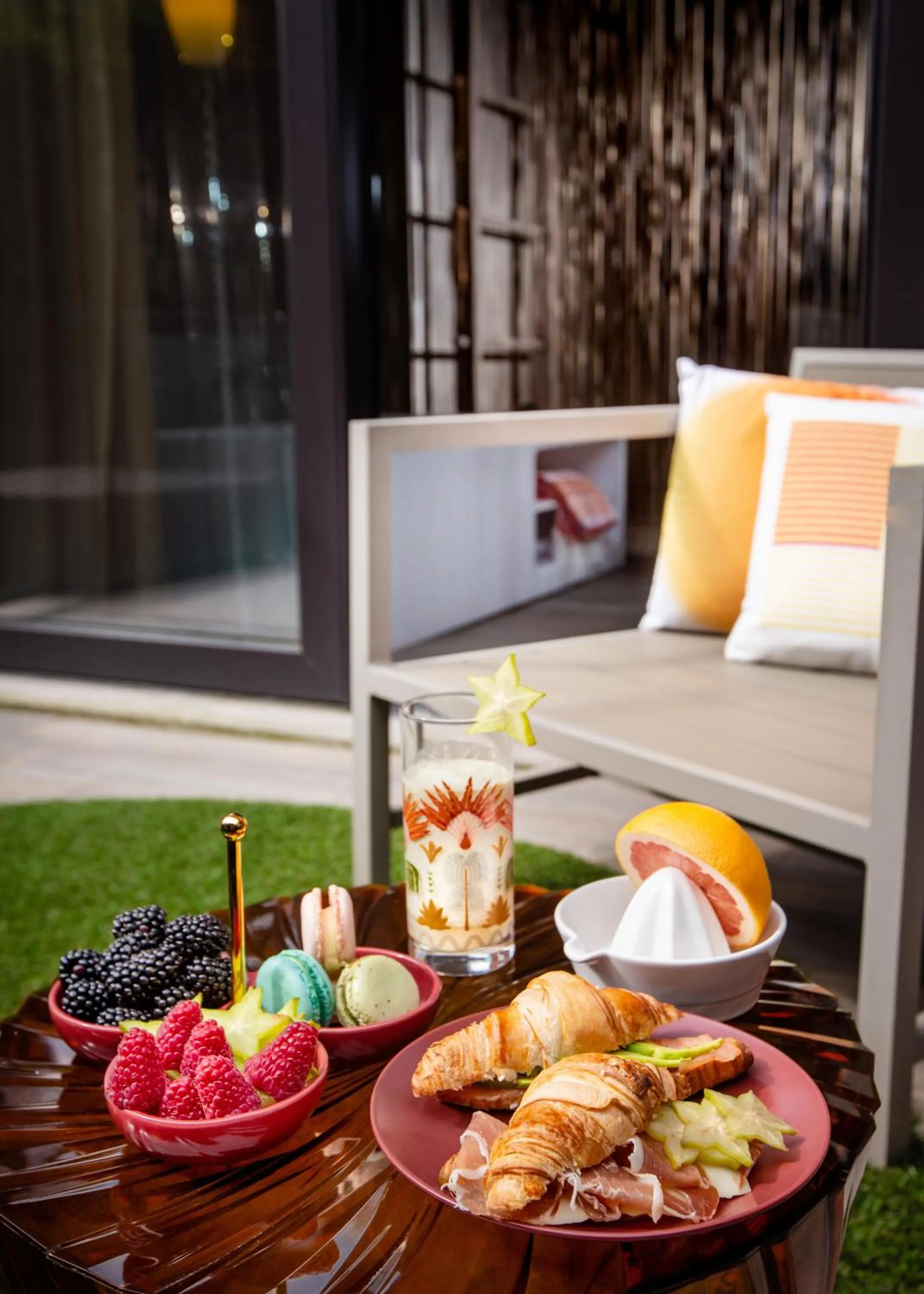 Patio in Milan Suite Hotel