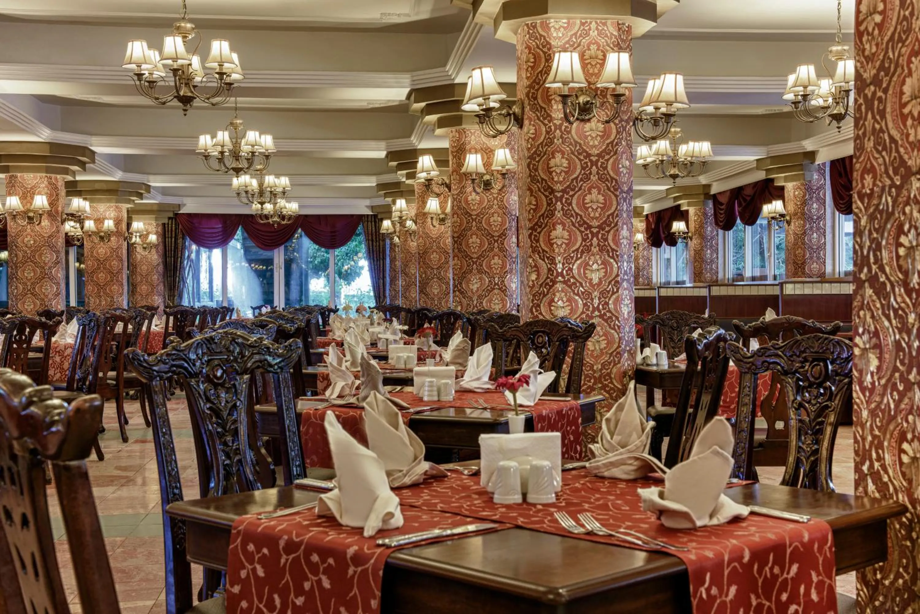 Restaurant/places to eat in Botanik Hotel