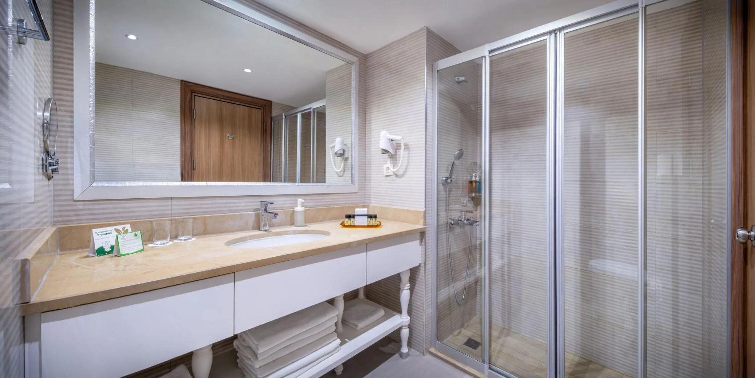 Family in Botanik Hotel