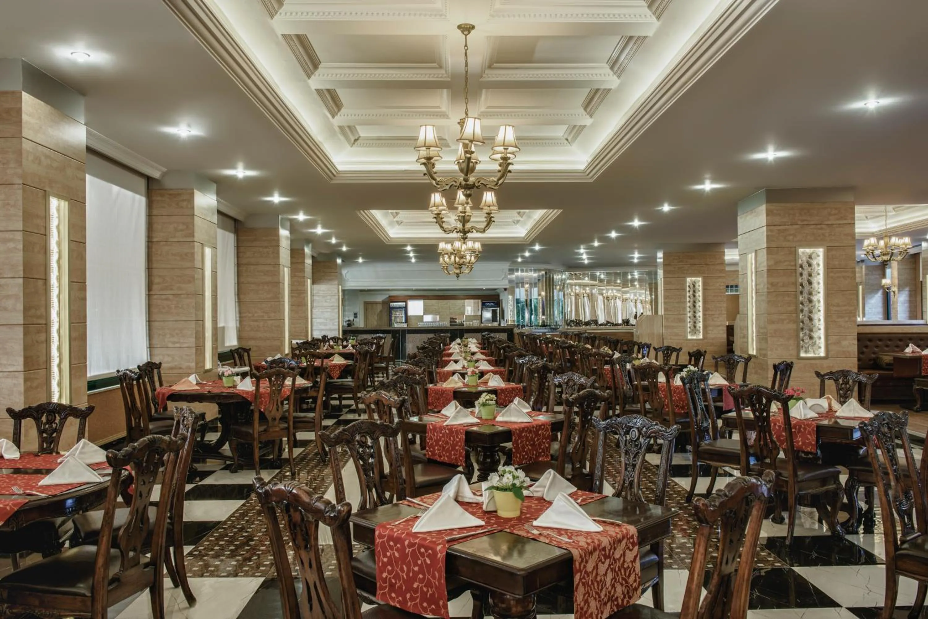 Meals in Delphin Deluxe Resort