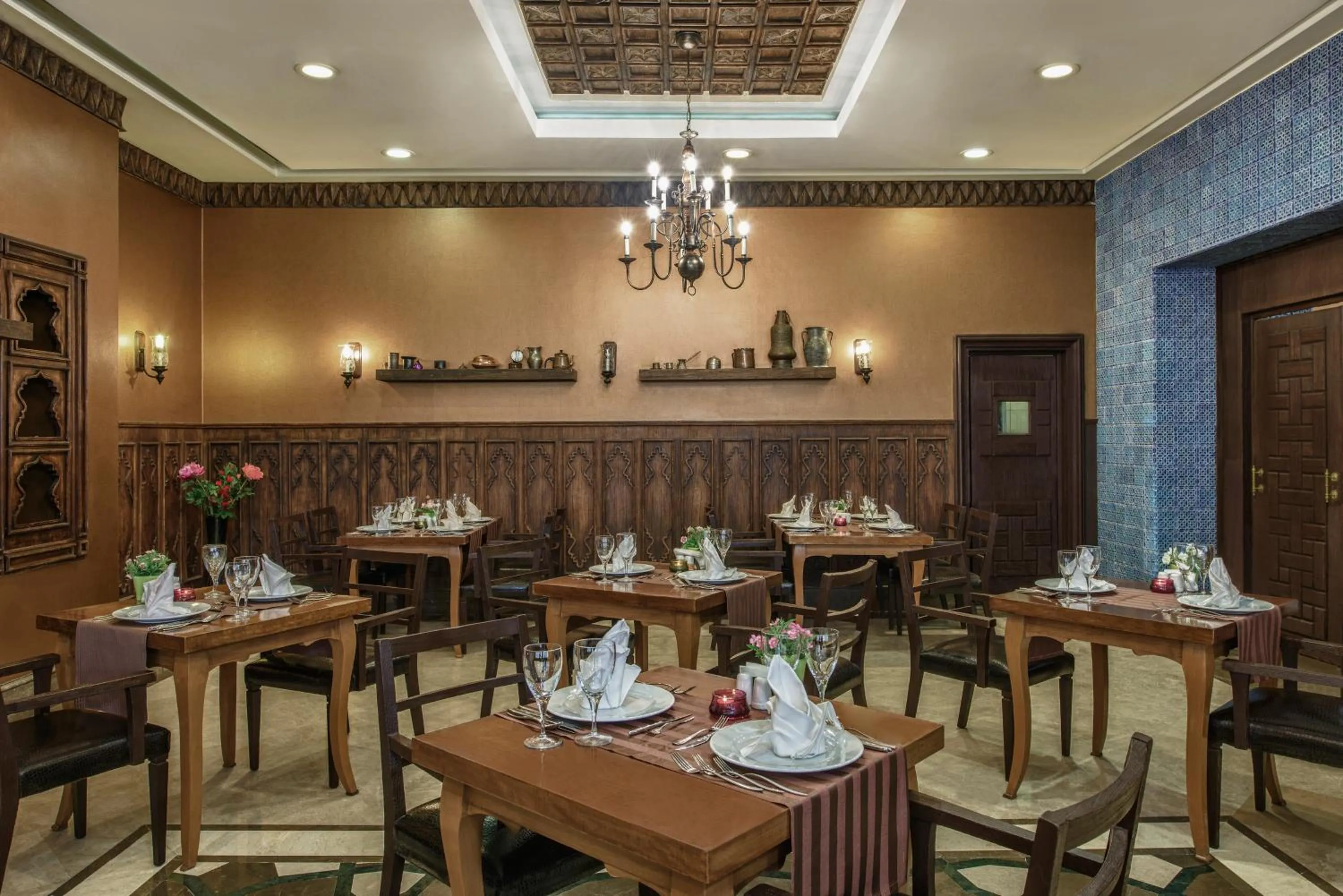 Restaurant/places to eat in Delphin Diva Premiere