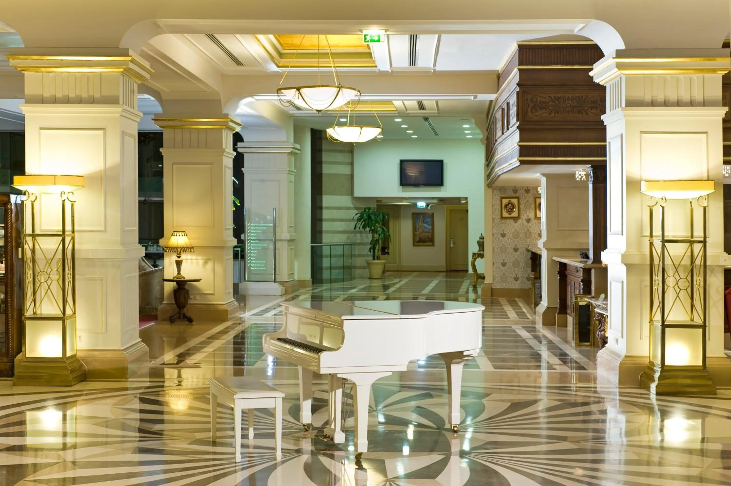 Other in Delphin Diva Premiere