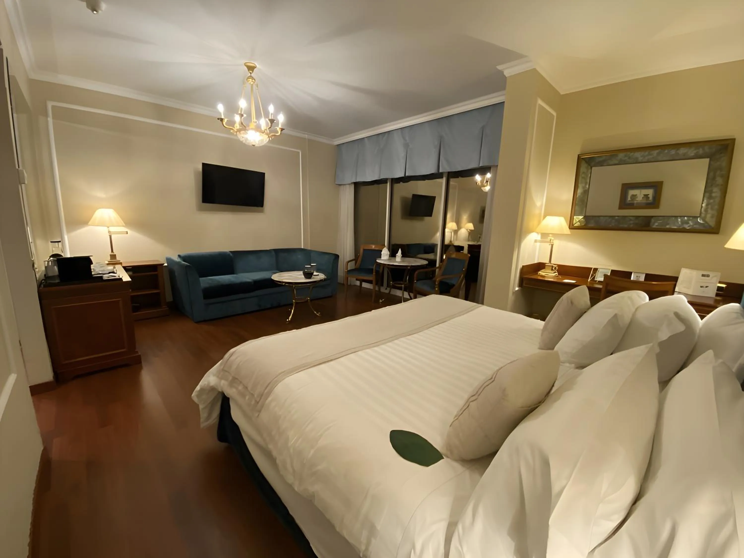 Bed in Grand Hotel Del Mare Resort & Spa