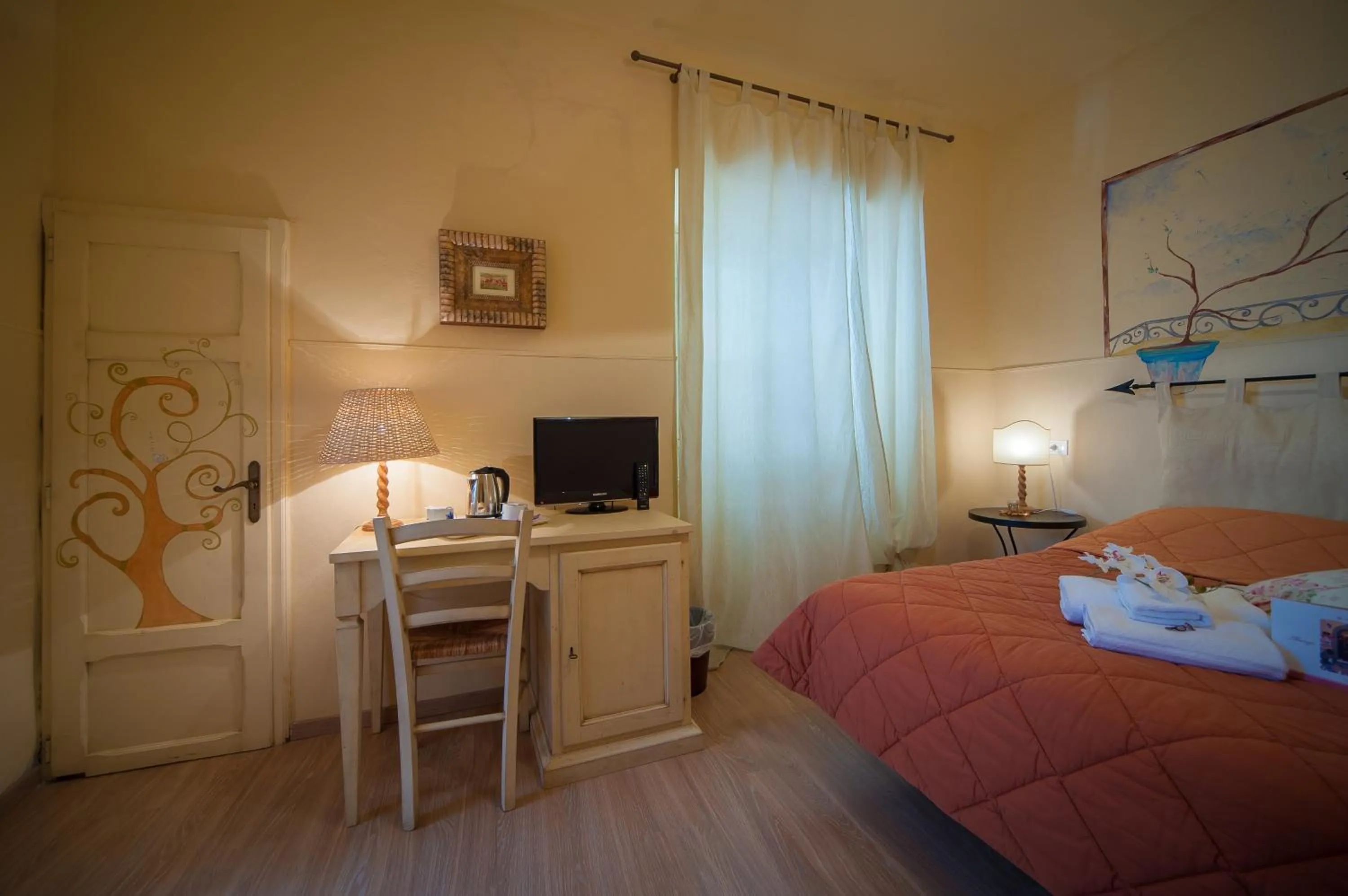 Bed in Albergo Etruria