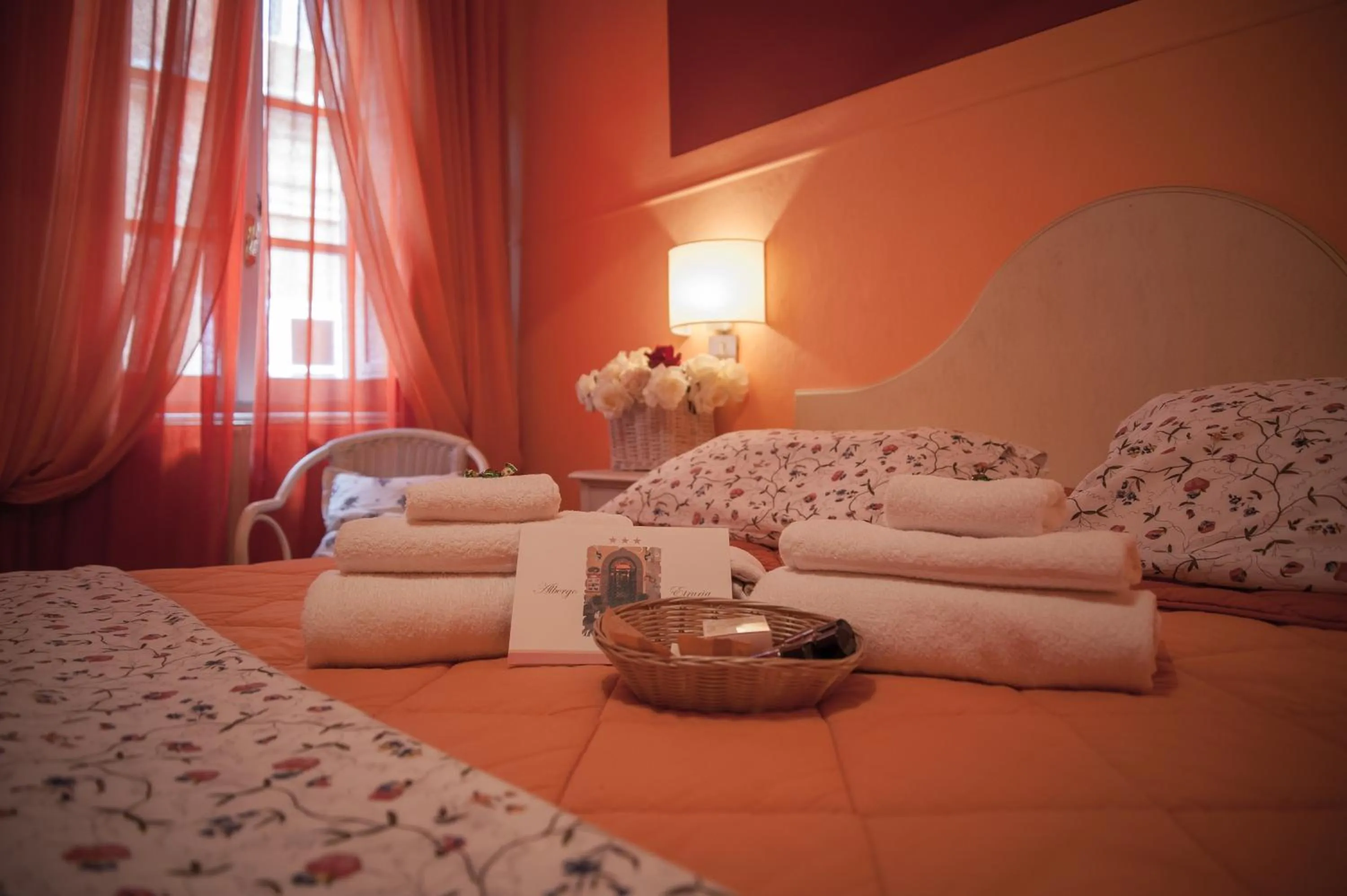 Bed in Albergo Etruria