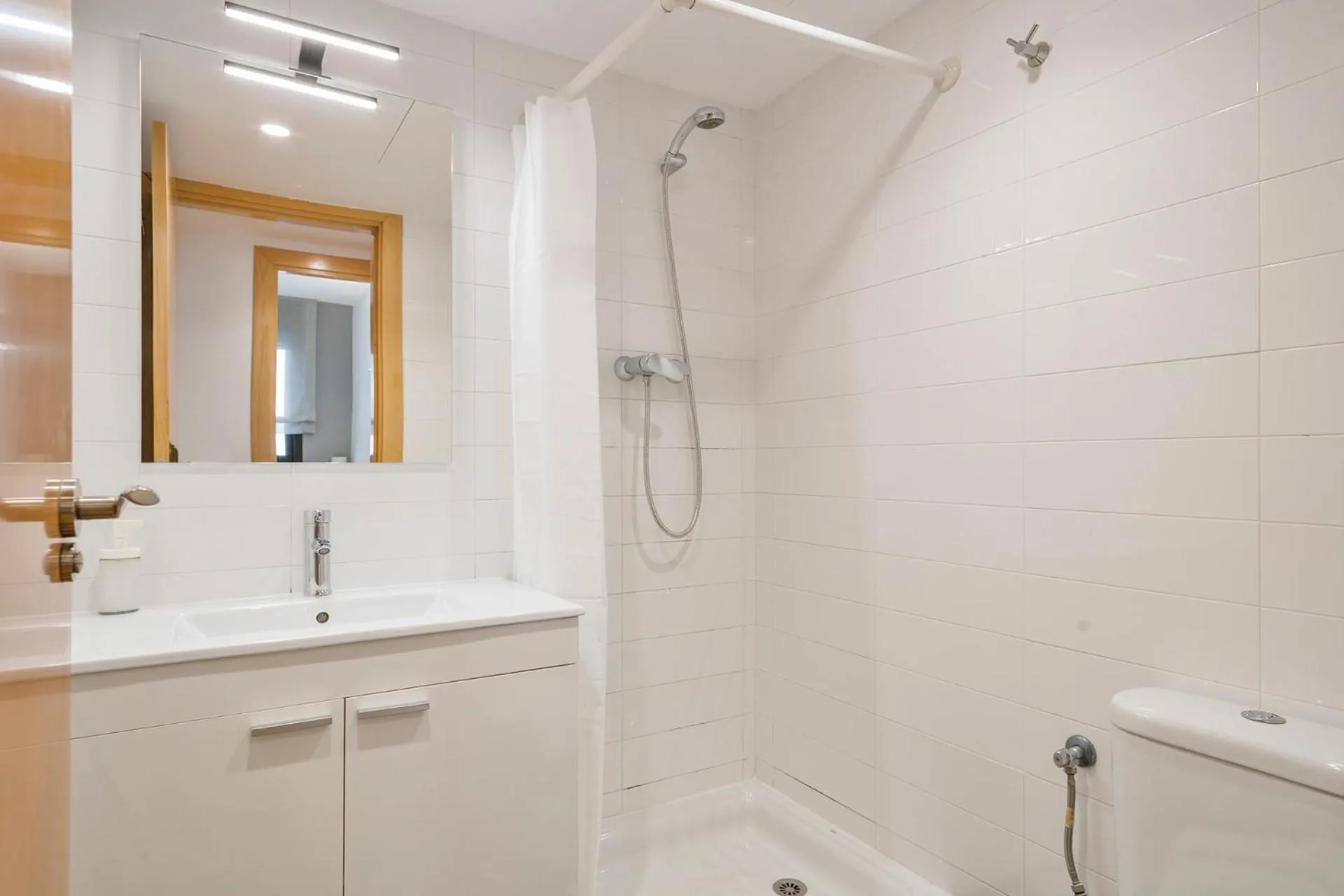 Bathroom in Inside Barcelona Apartments Princep