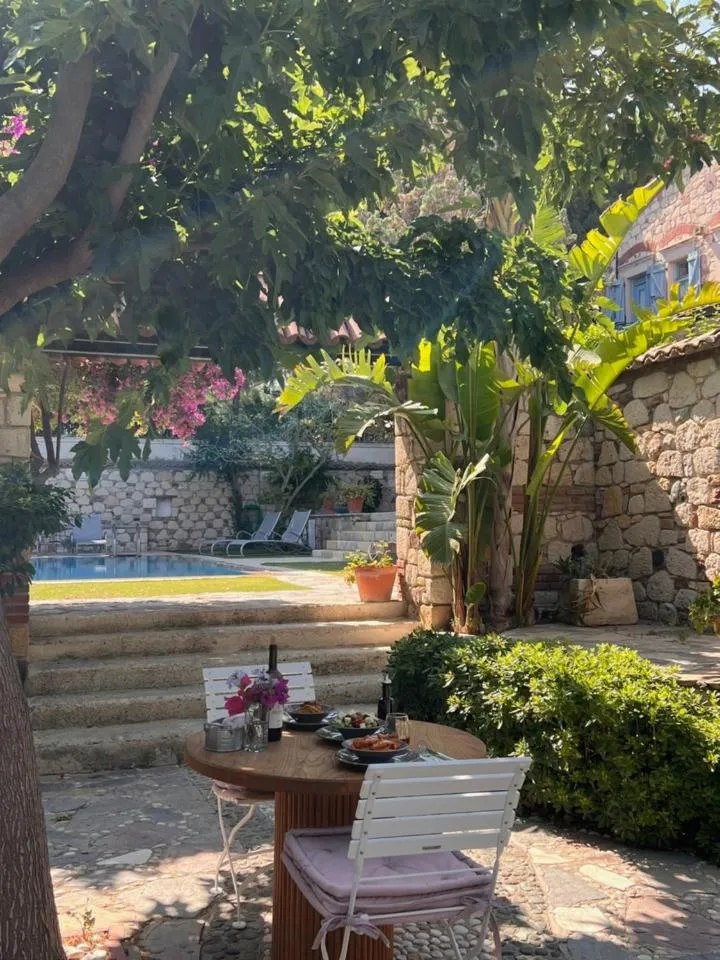 Alacati Zeytin Konak Hotel