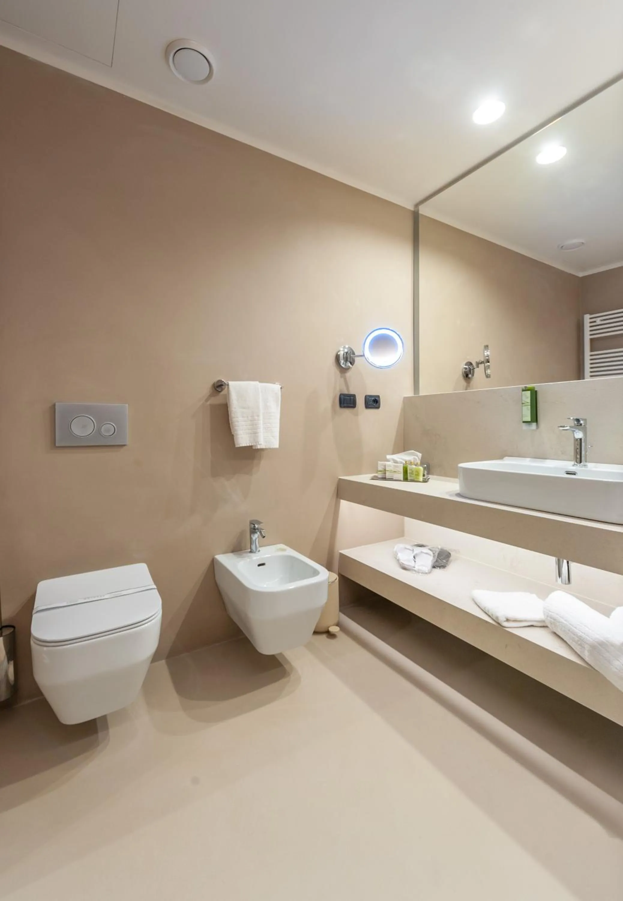 Bathroom in Acaya Golf Resort & Spa