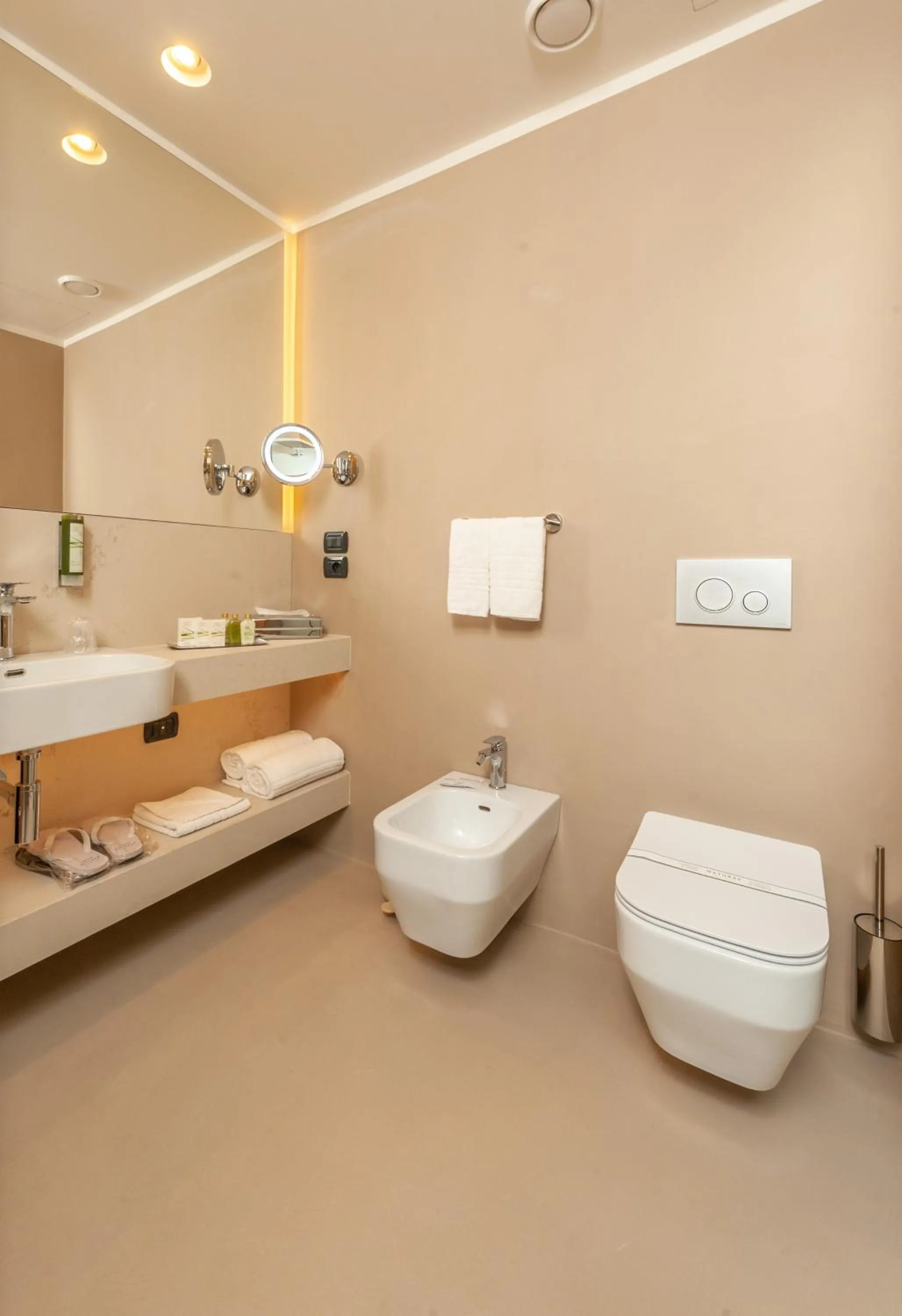 Bathroom in Acaya Golf Resort & Spa