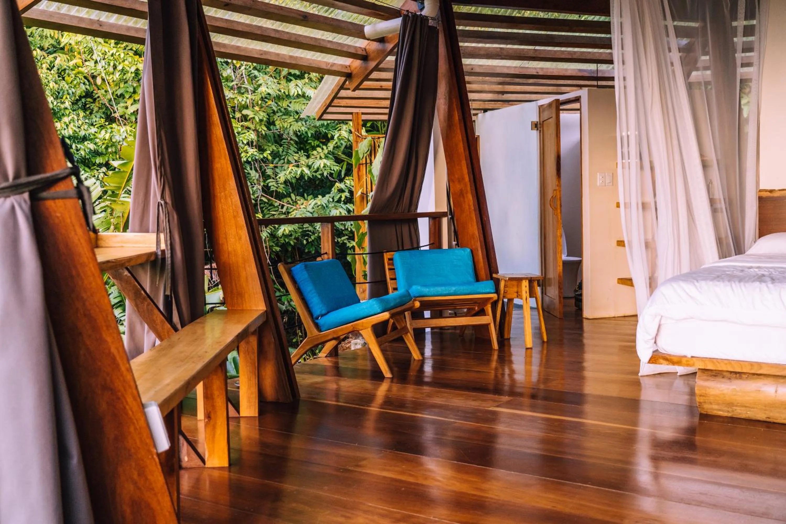 La Loma Jungle Lodge and Chocolate Farm