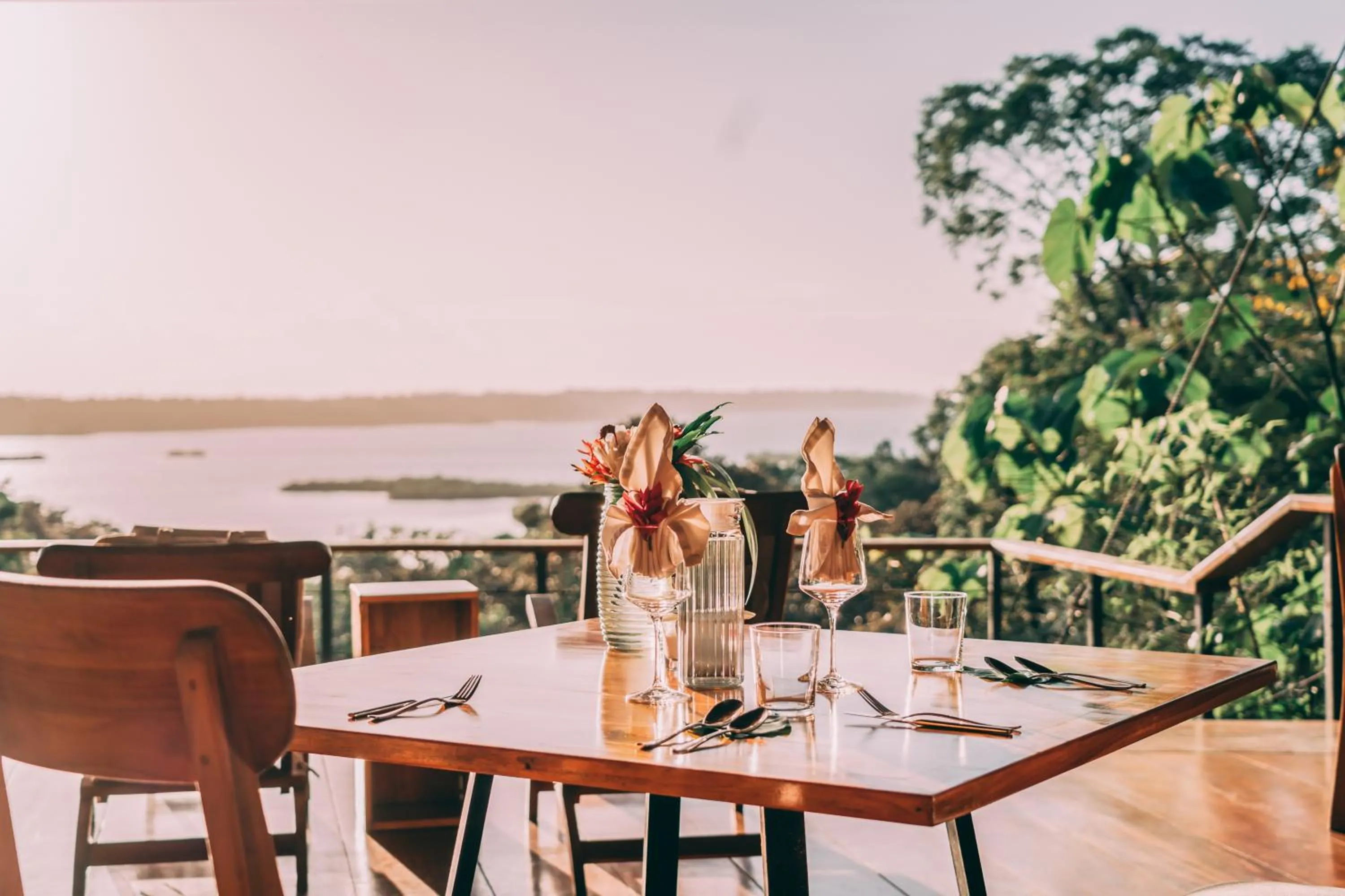 La Loma Jungle Lodge and Chocolate Farm