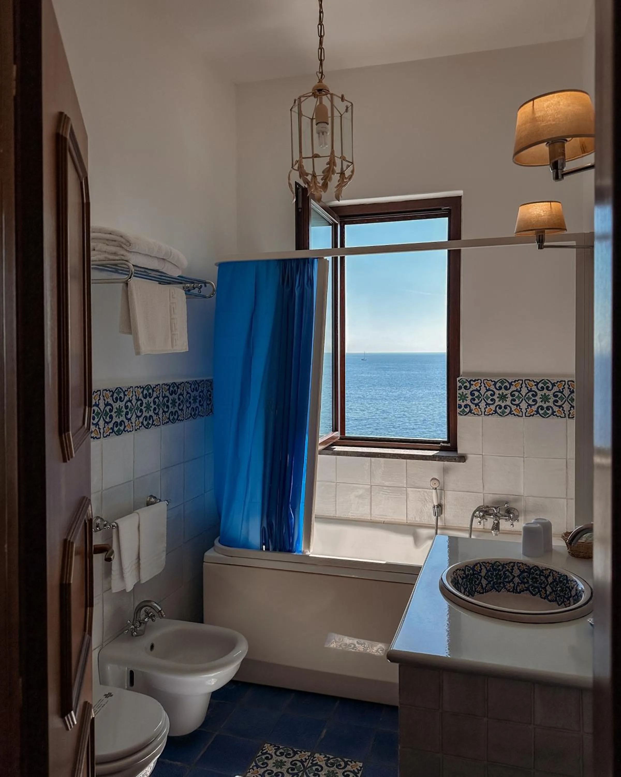 Bathroom in Hotel Rocce Azzurre