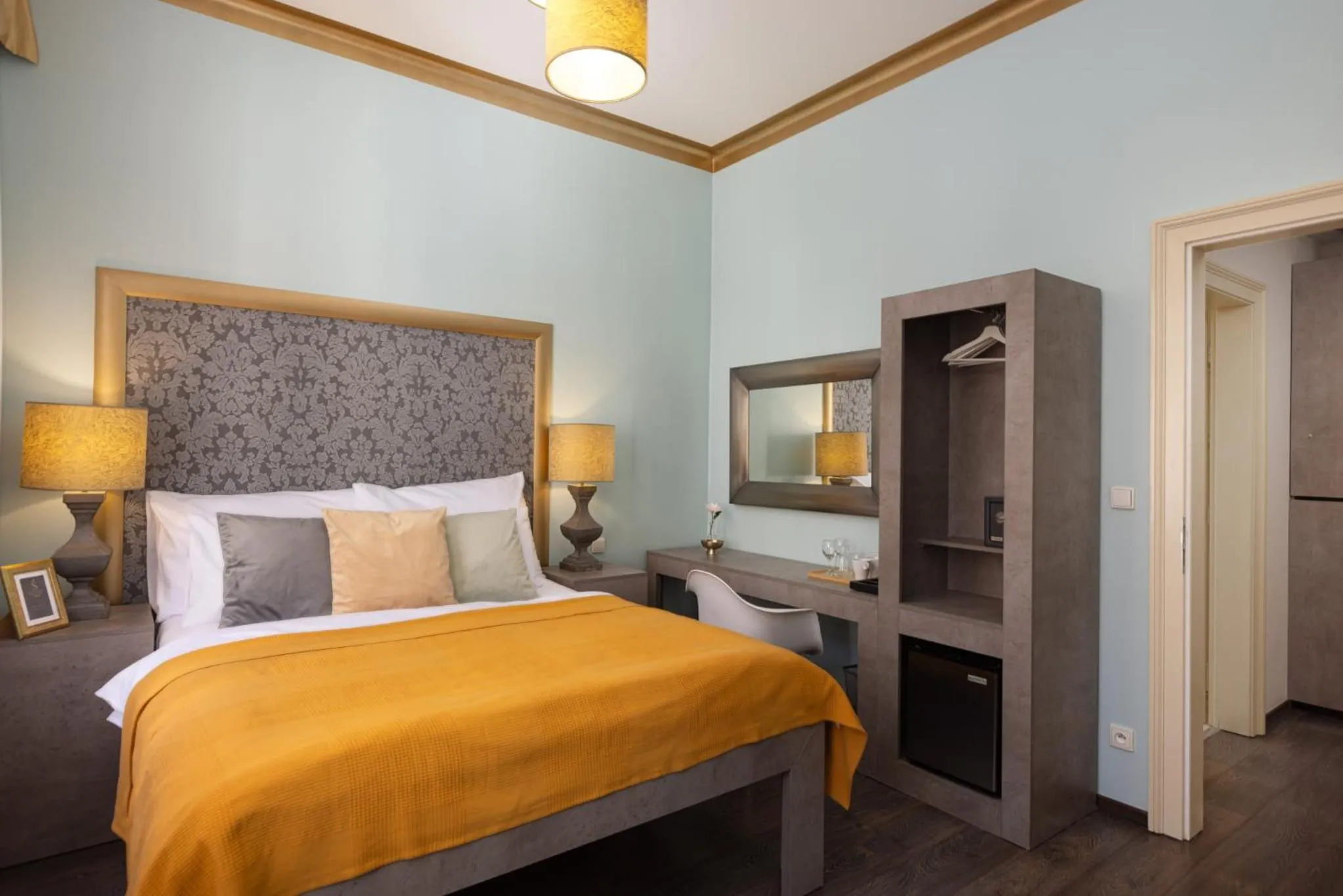 Photo of the whole room, Bed in Salvatore Prague Rooms