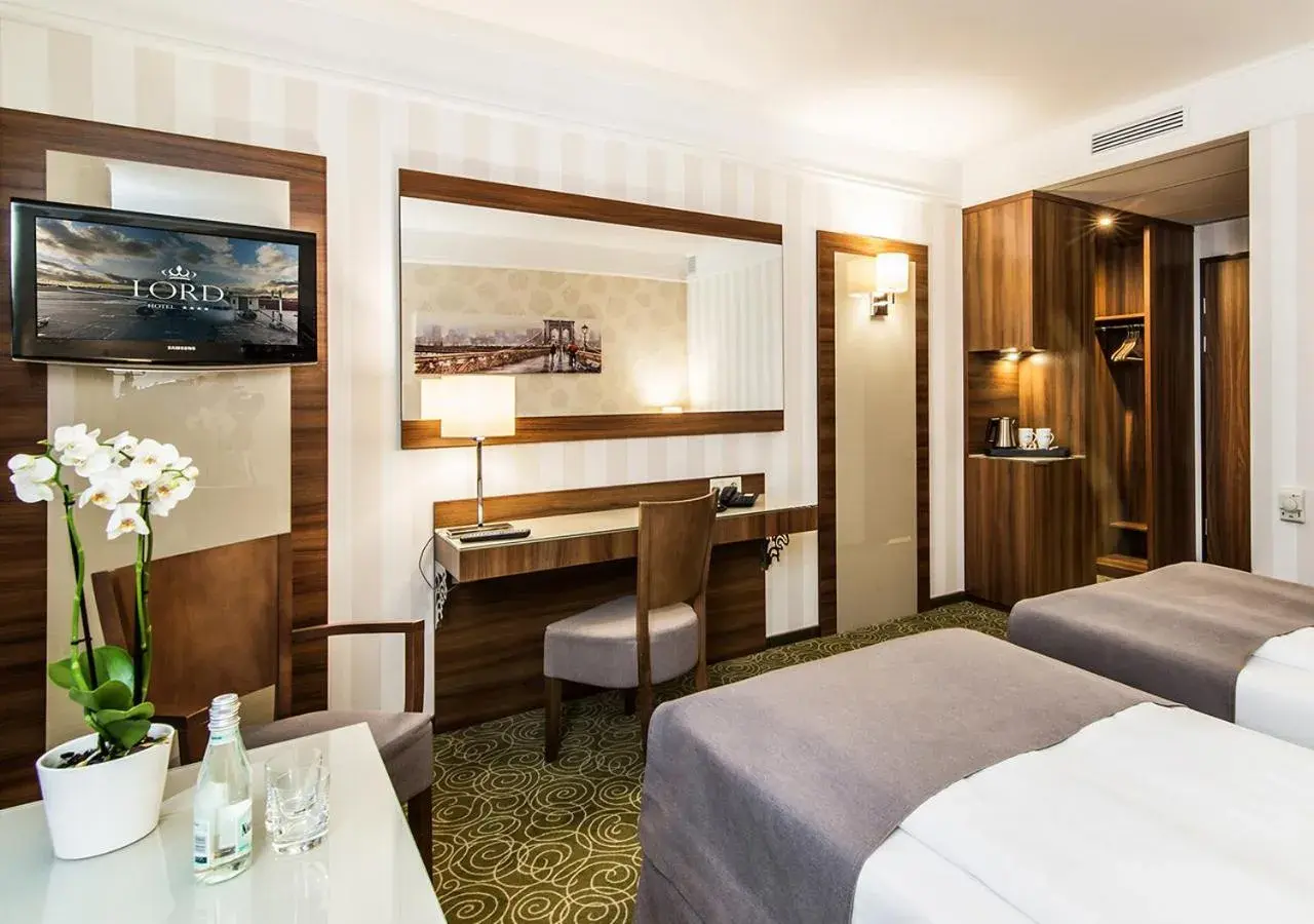 Twin Room in Hotel Lord - Warsaw Airport Twin Room in Hotel Lord - Warsaw Airport