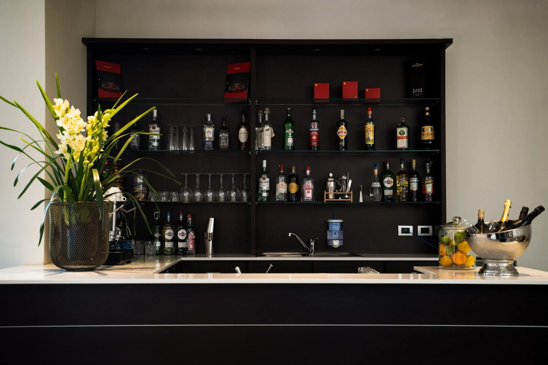 Lounge or bar in Hotel Maranello Village