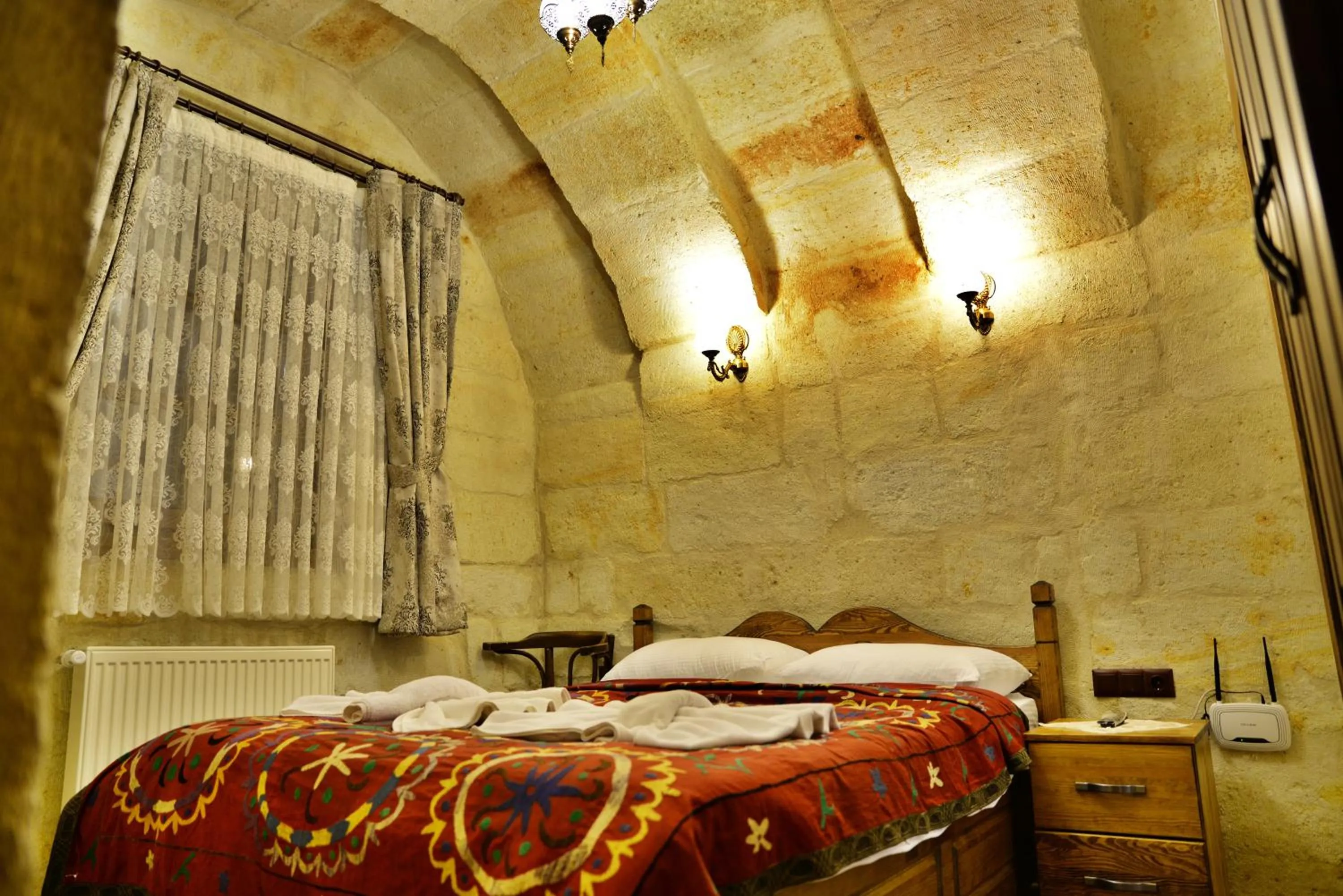Photo of the whole room, Bed in Ürgüp Inn Cave Hotel