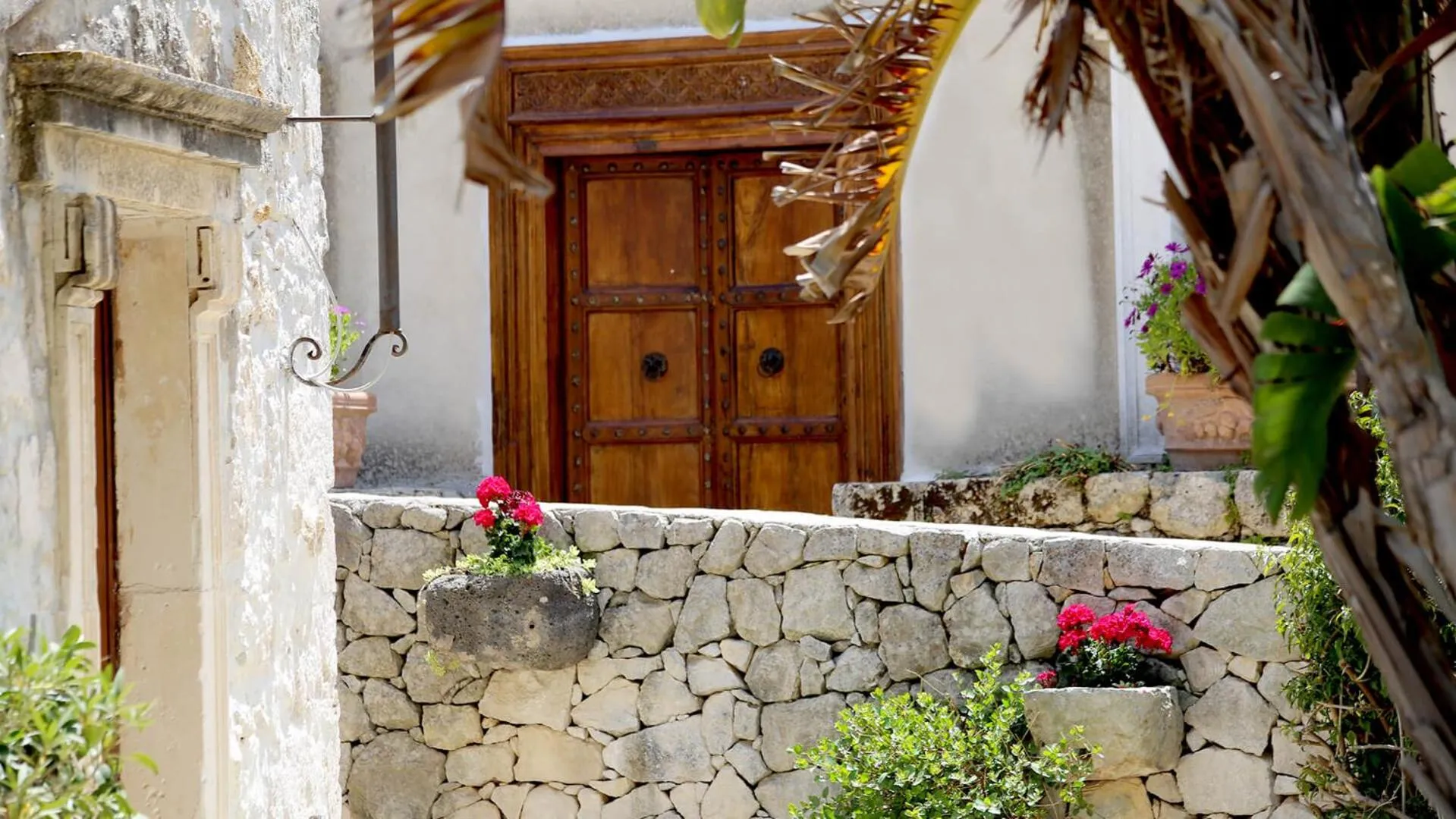 Day in Villa Dei Papiri Fonte Ciane