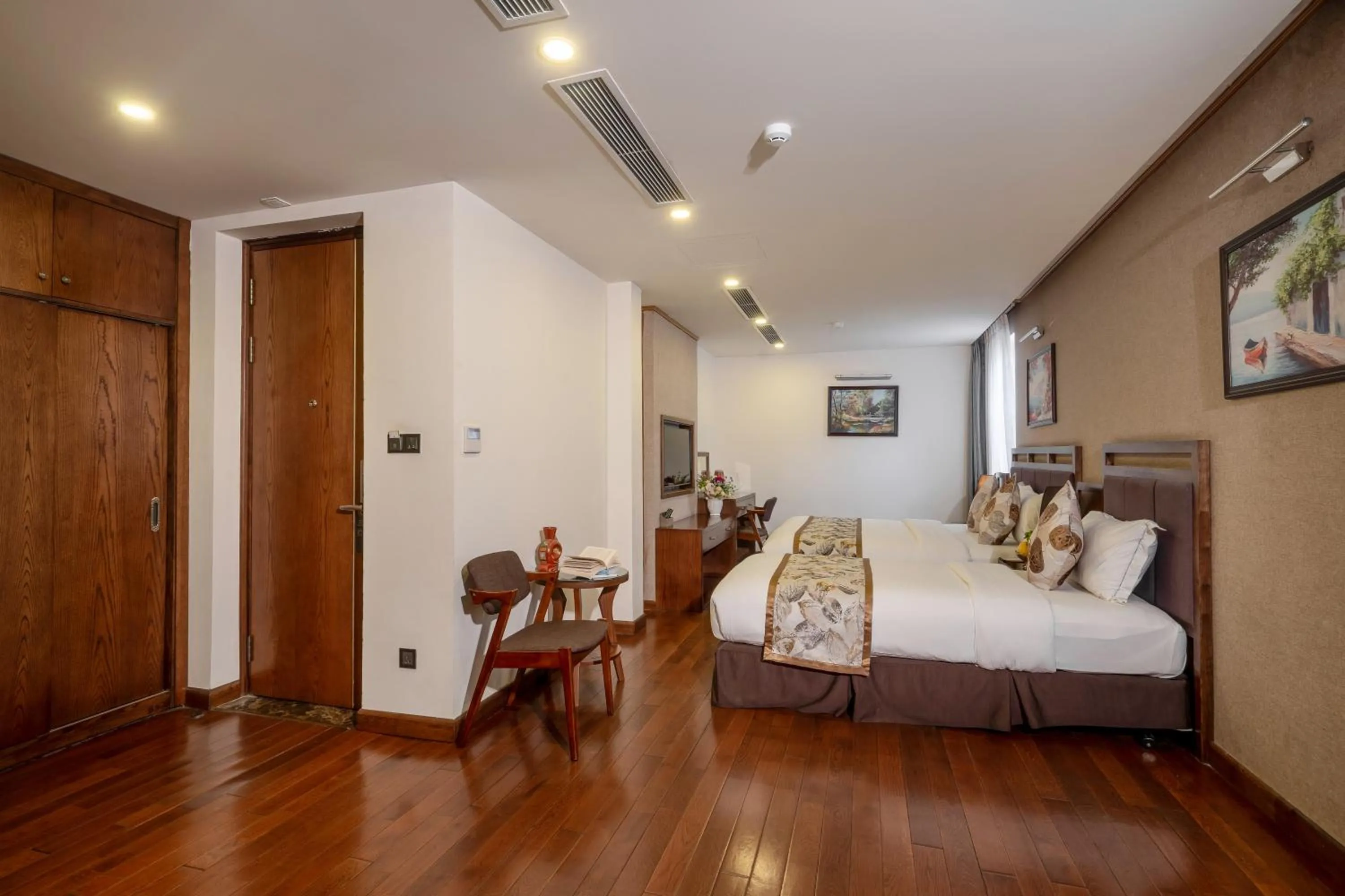 Breakfast, Bed in Canvas Sapa Legend Hotel