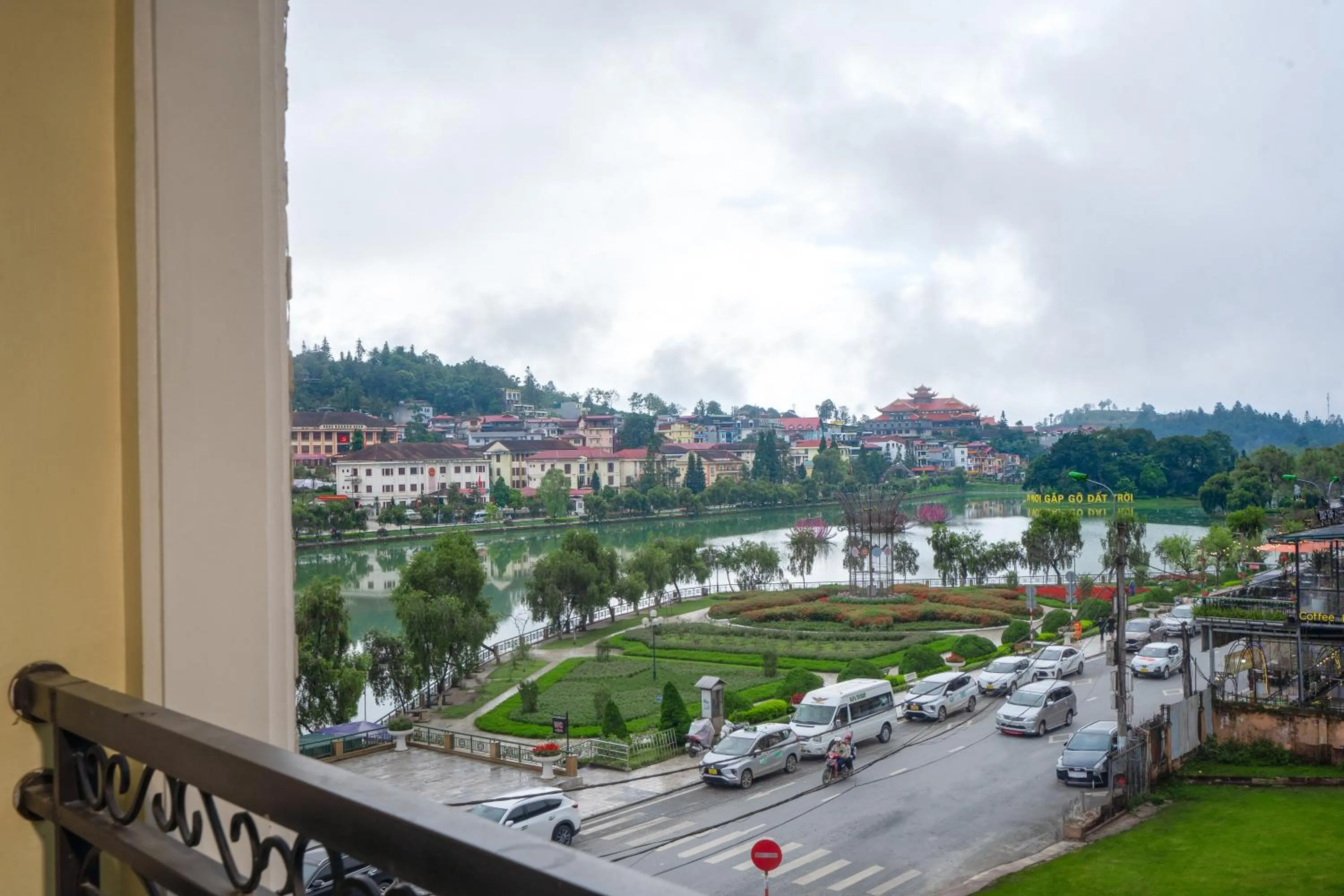 Property building in Canvas Sapa Legend Hotel