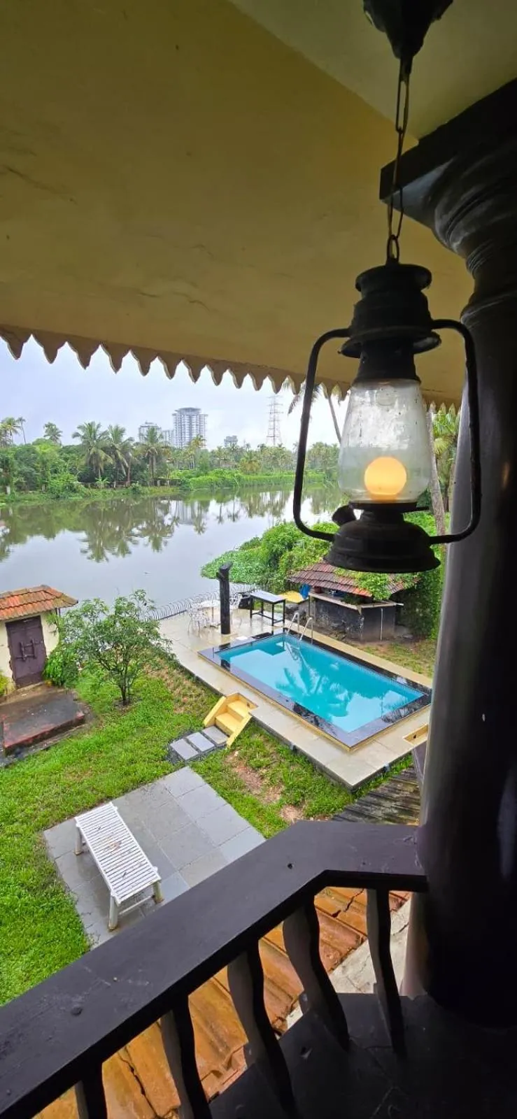 Swimming pool in Wintergreen Water Front Resort