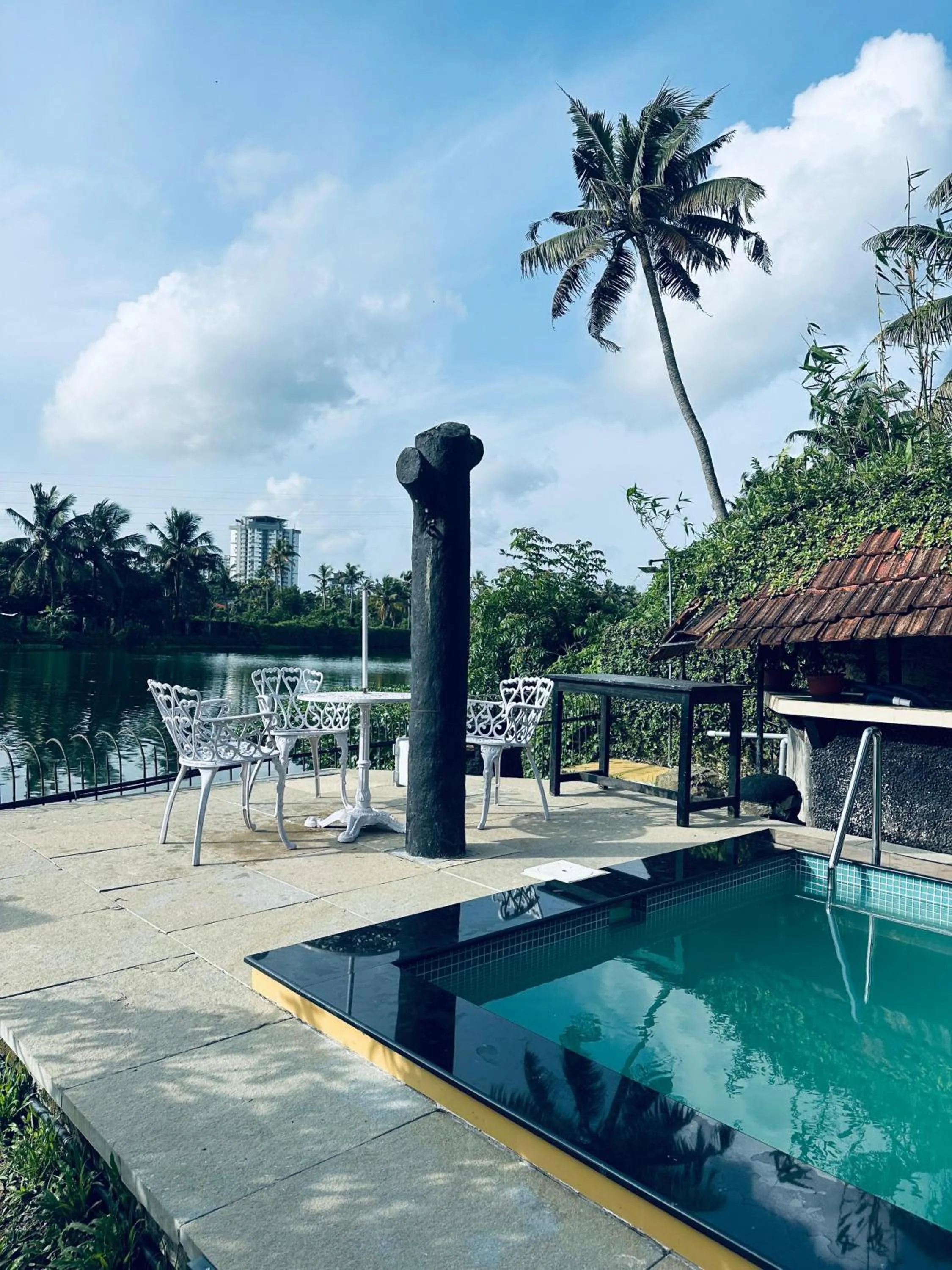 Swimming pool in Wintergreen Water Front Resort
