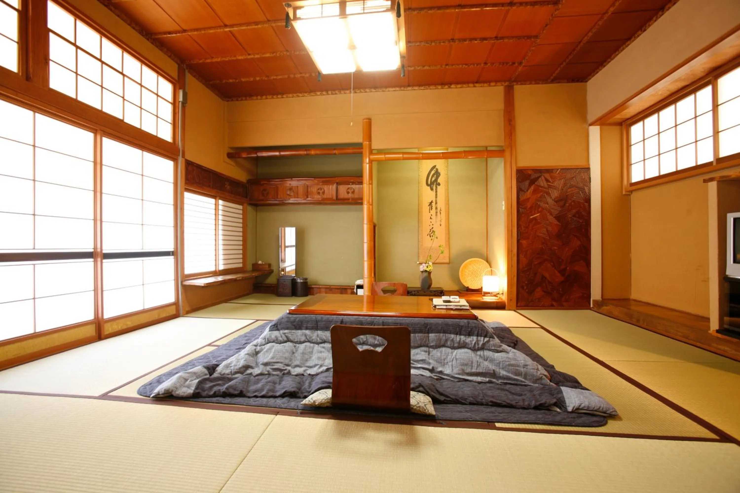 Photo of the whole room in Shimizu Ryokan