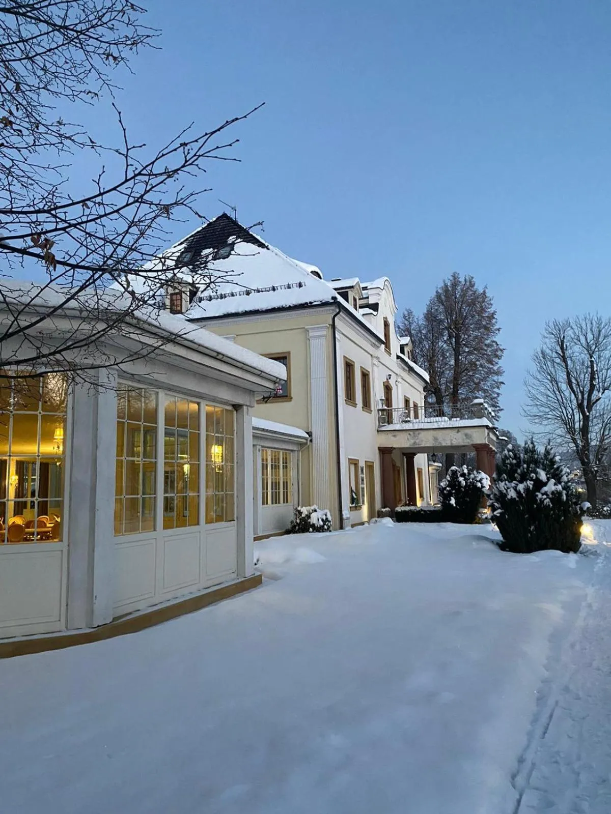 Property building in Pałac na Wodzie Hotel & SPA
