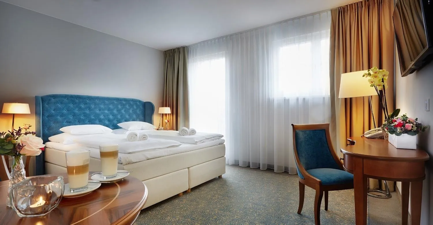 Bed in Pałac na Wodzie Hotel & SPA