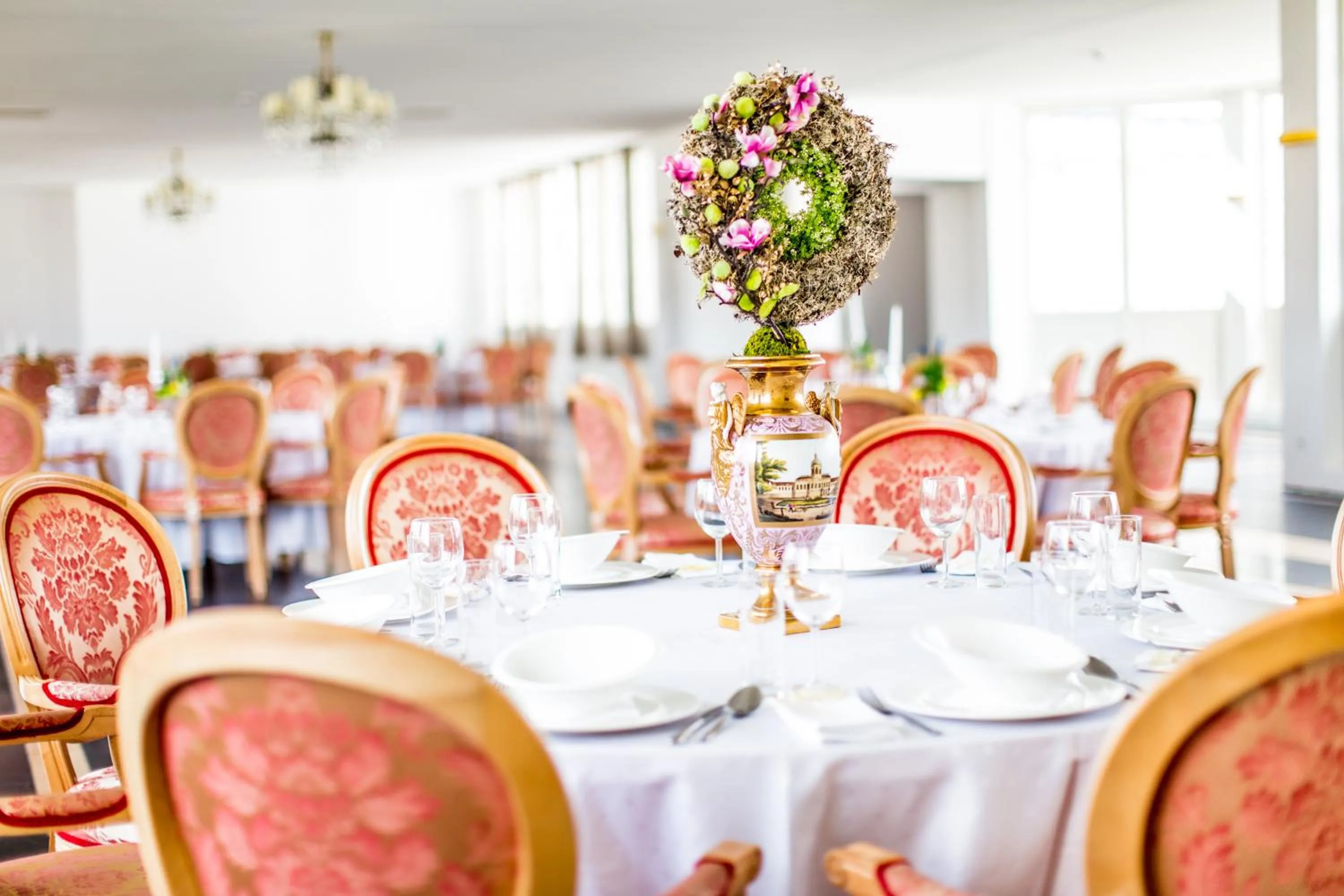 Restaurant/places to eat in Pałac na Wodzie Hotel & SPA