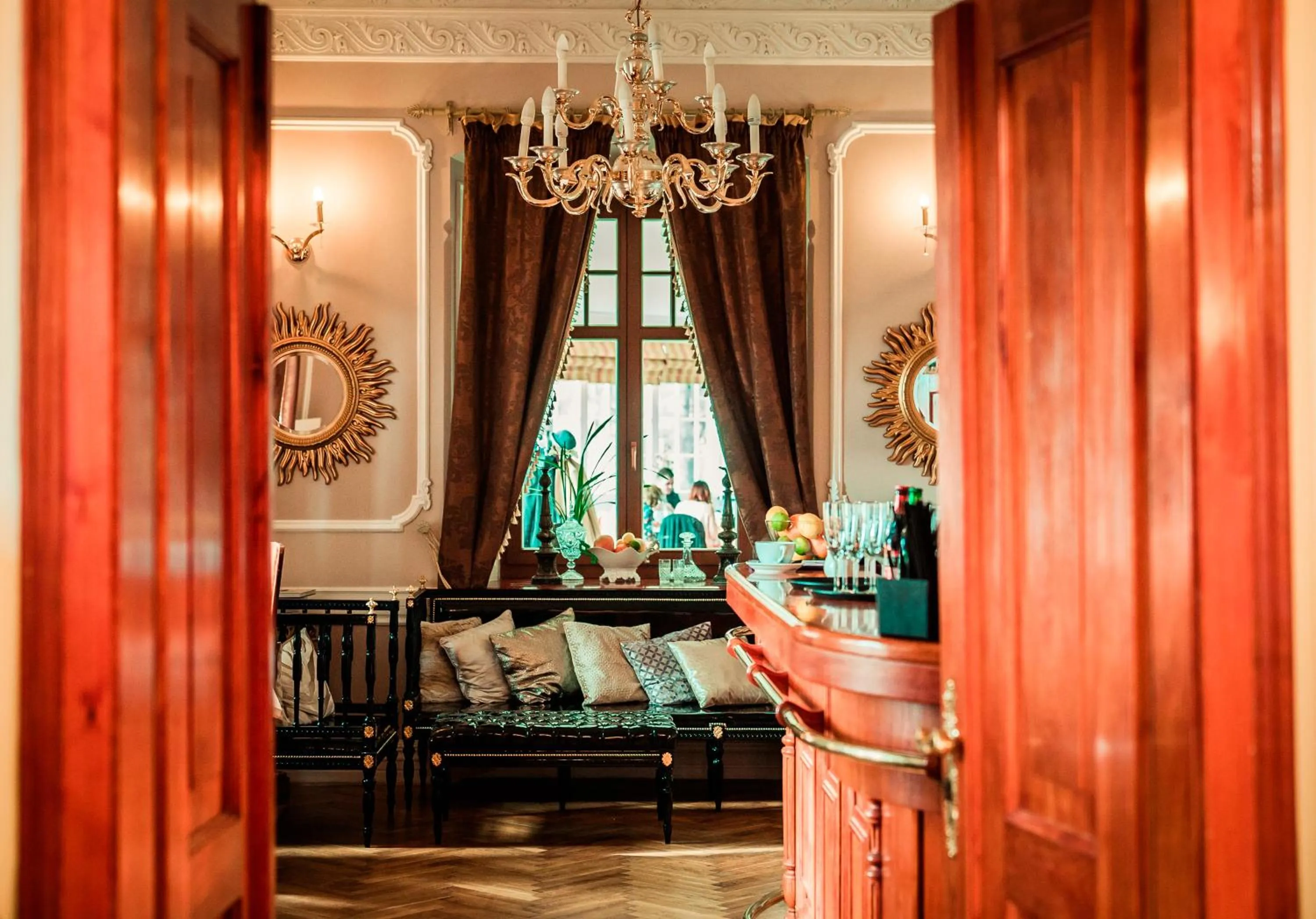 Lounge or bar in Pałac na Wodzie Hotel & SPA