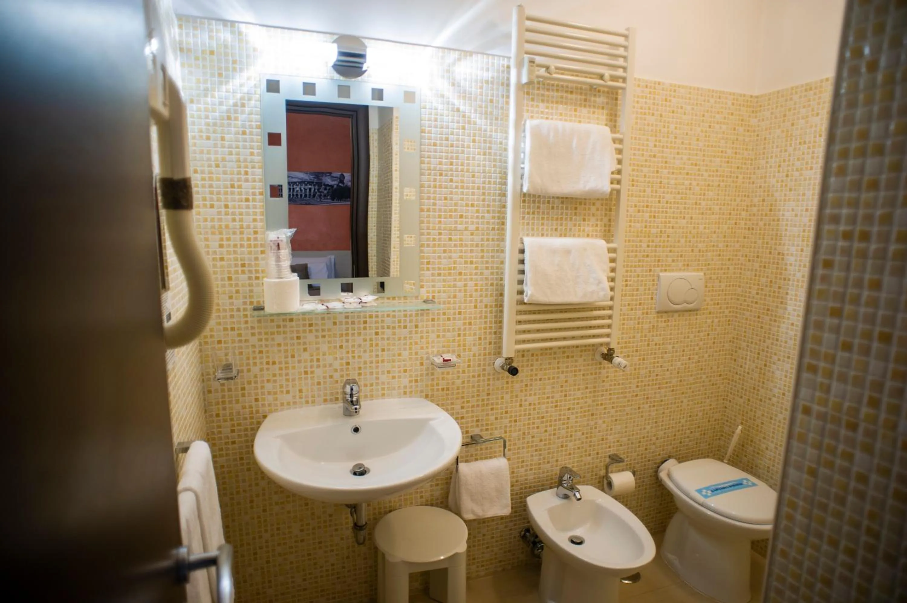Bathroom in Cola Di Rienzo Suite Guest House