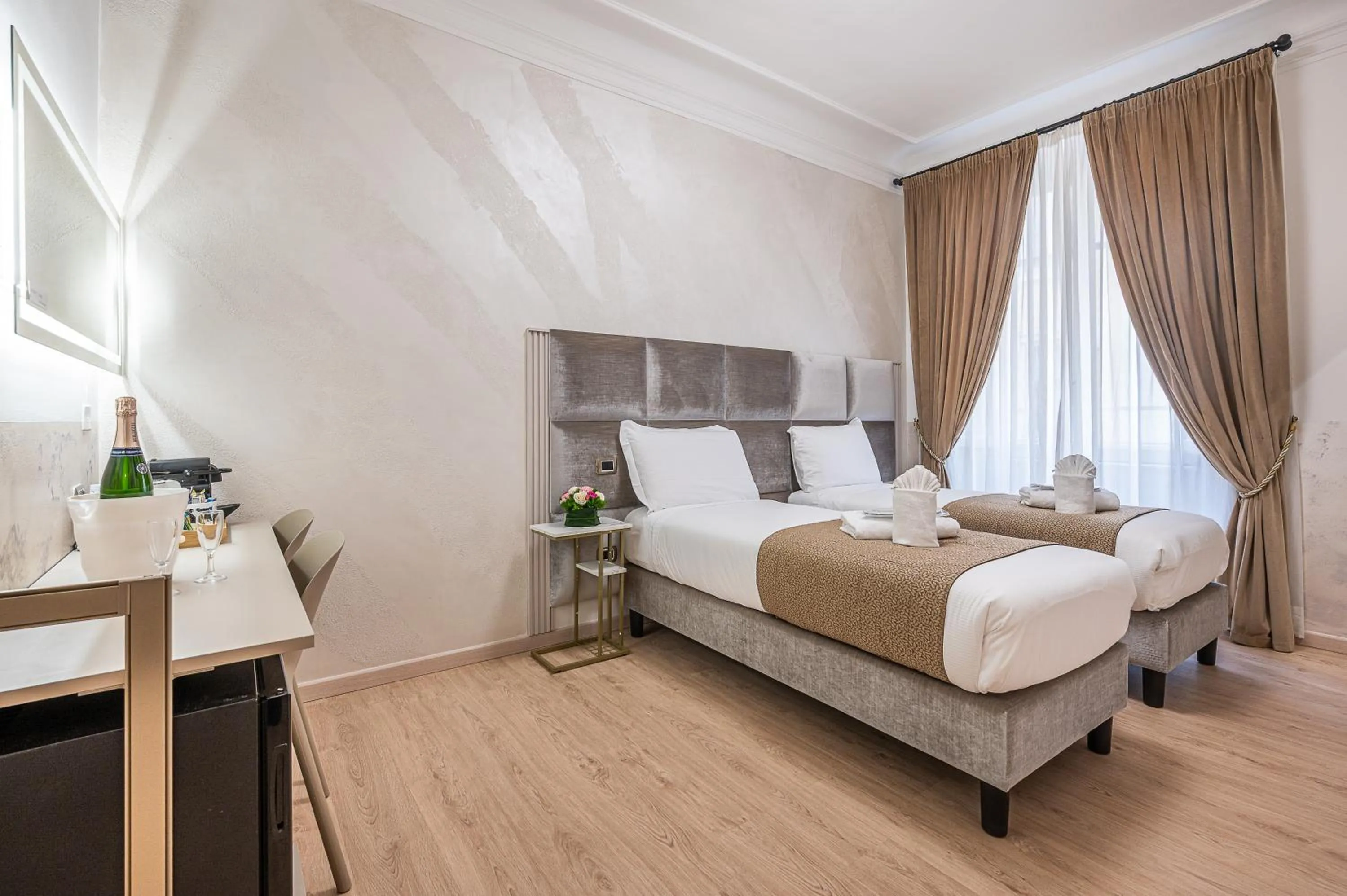 Bedroom, Bed in Cola Di Rienzo Suite Guest House