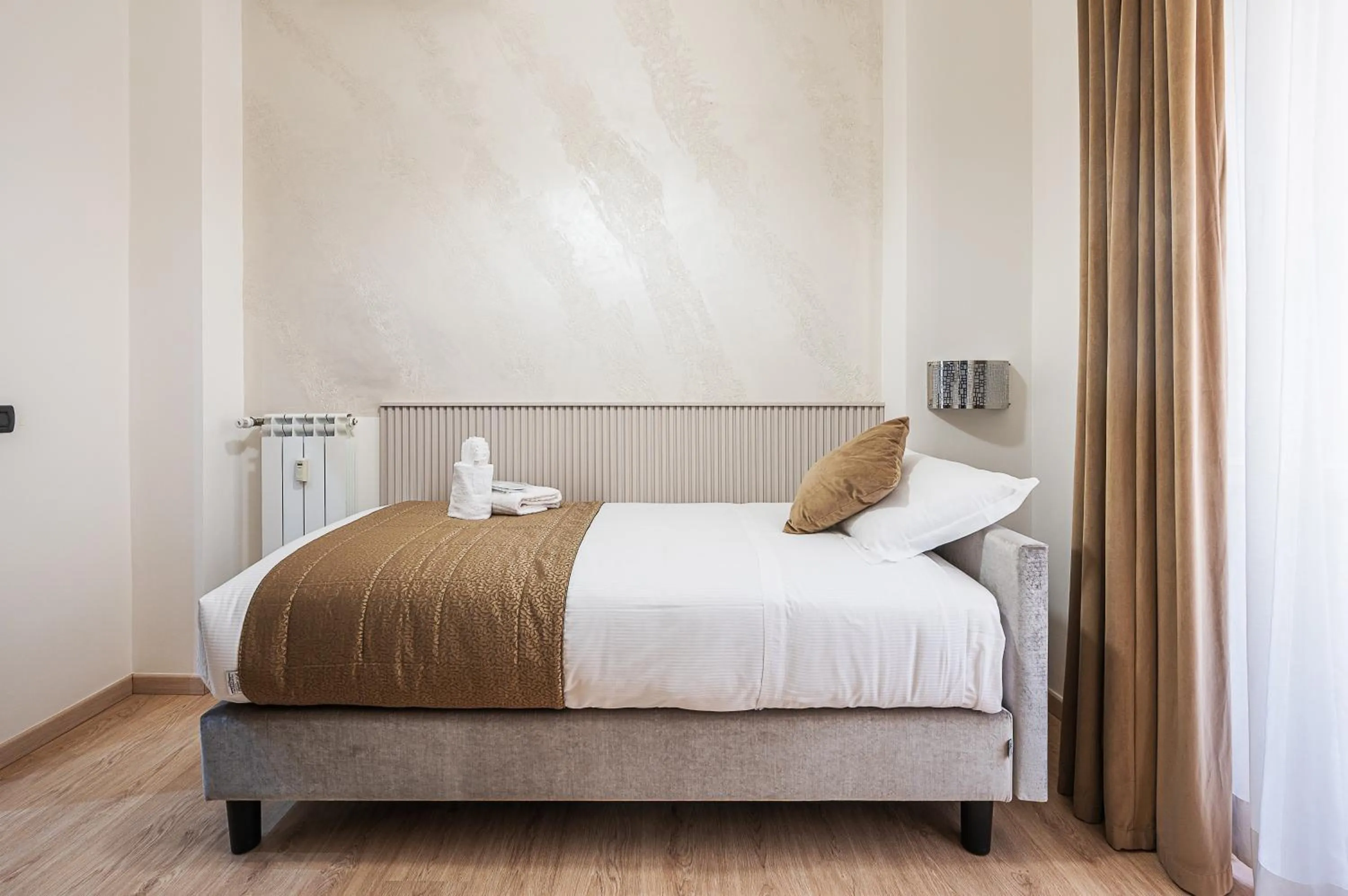 Bedroom, Bed in Cola Di Rienzo Suite Guest House