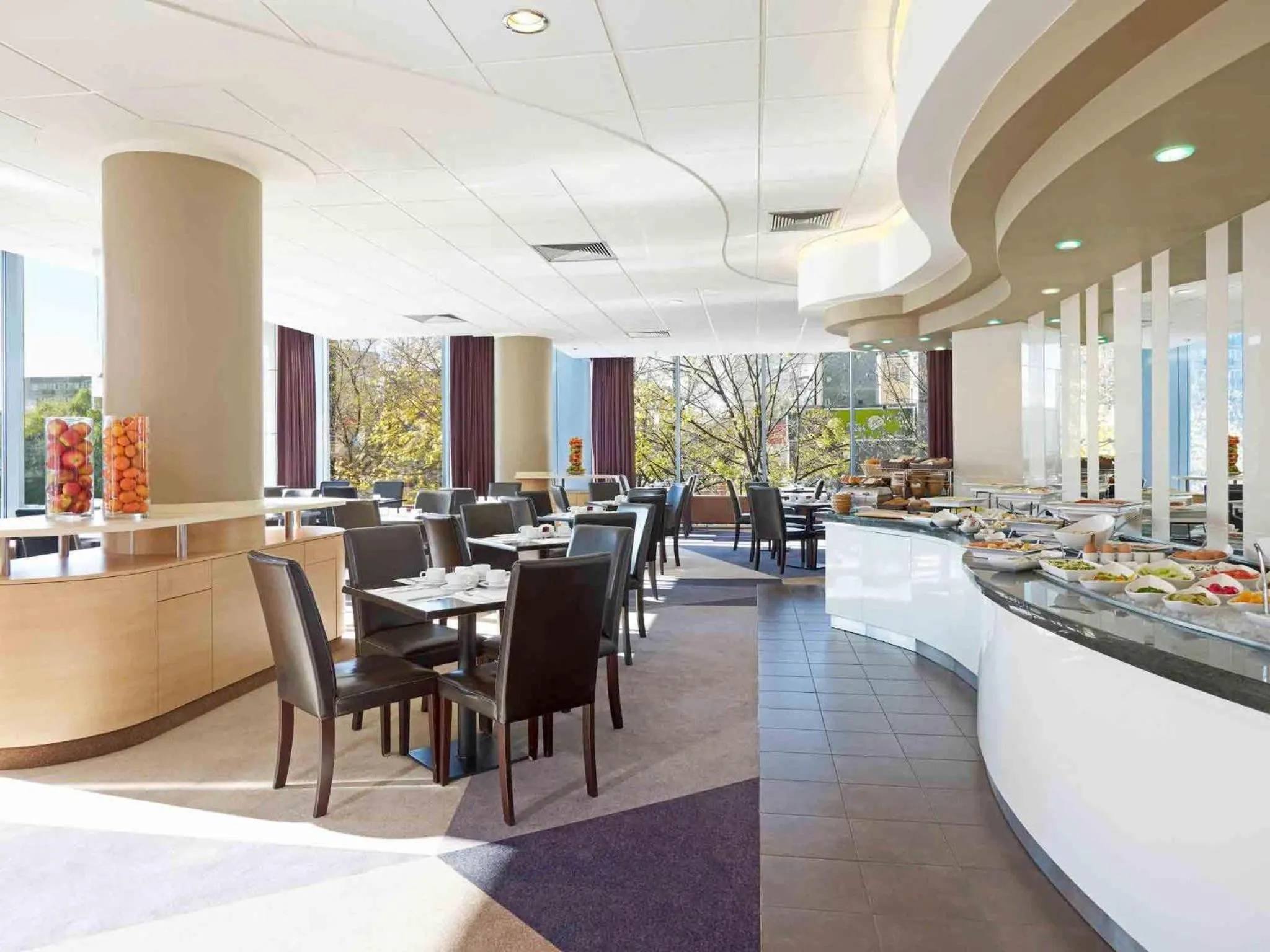 Restaurant/places to eat in Mercure Warszawa Centrum