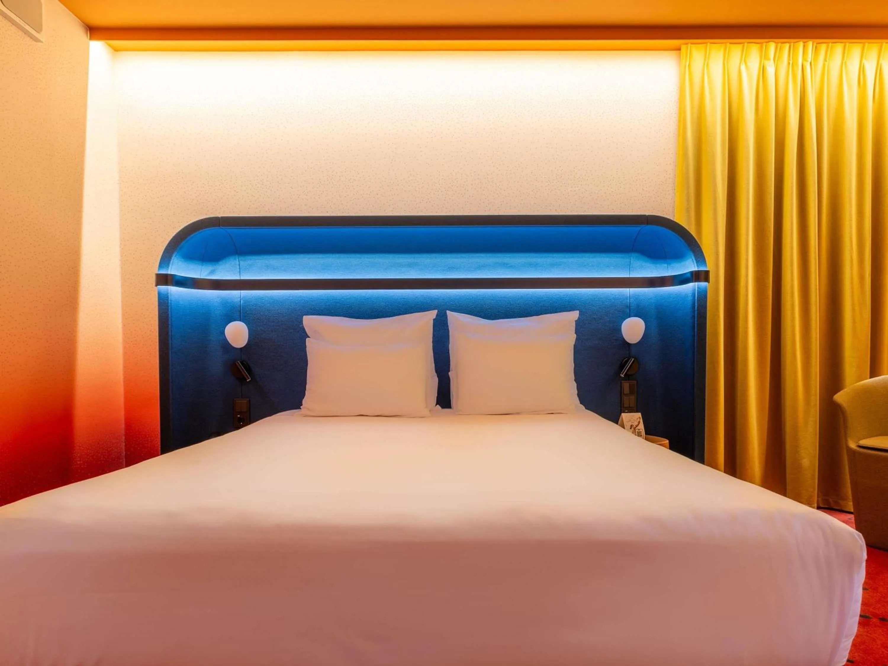 Bedroom, Bed in Mercure Warszawa Centrum