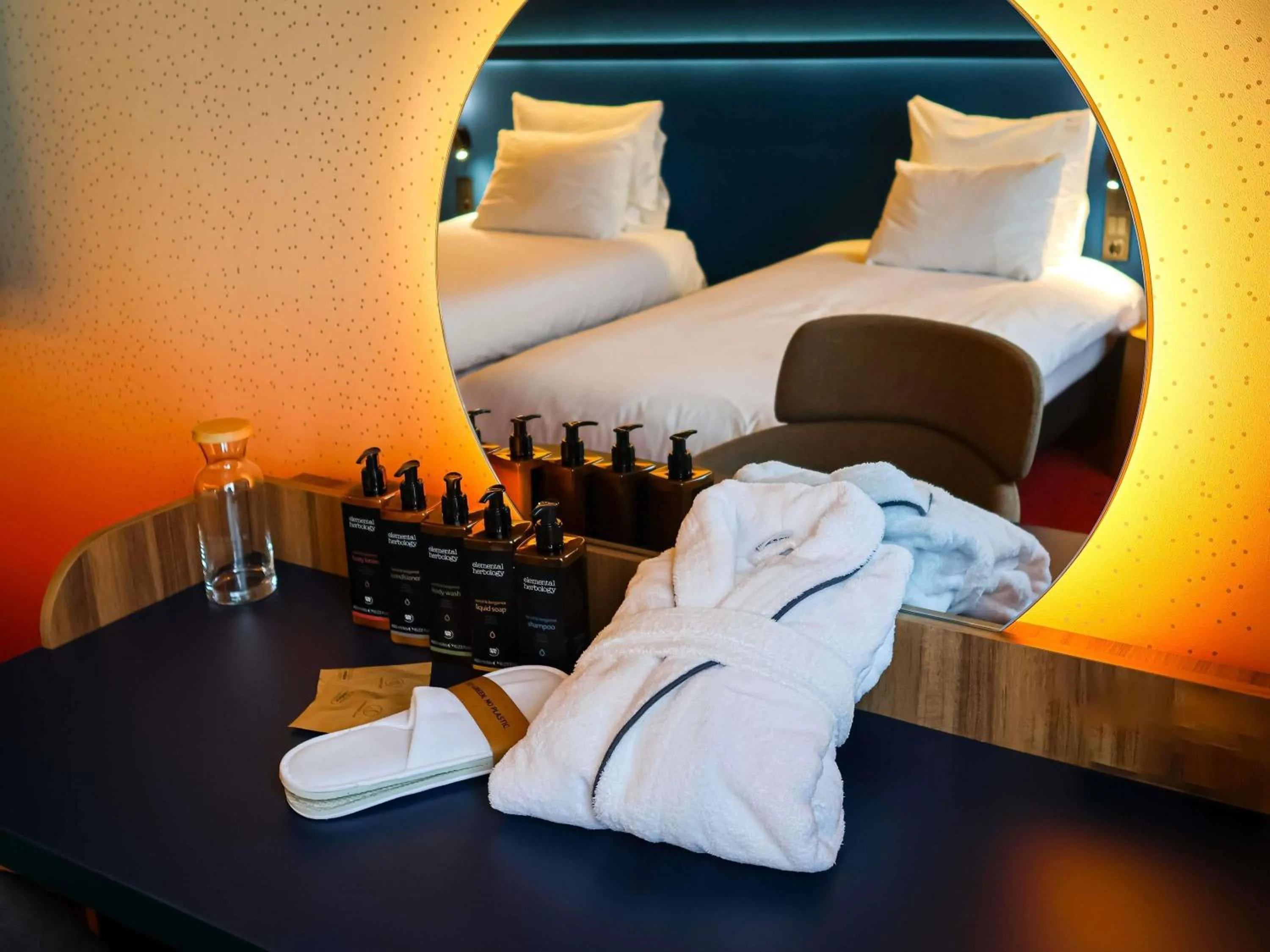 Bedroom, Bed in Mercure Warszawa Centrum