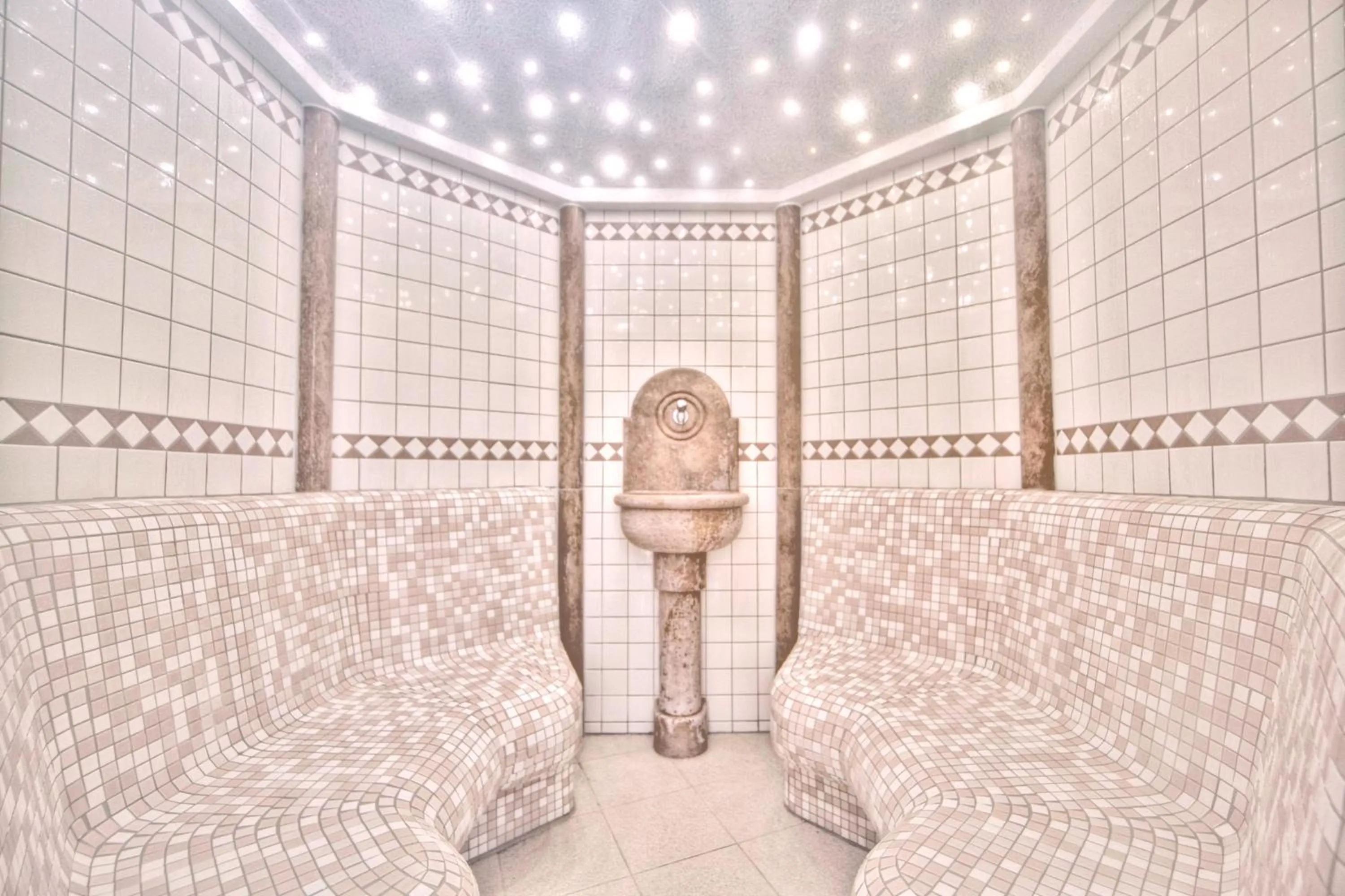 Steam room in Le Miramonti Hotel Restaurant & Wellness