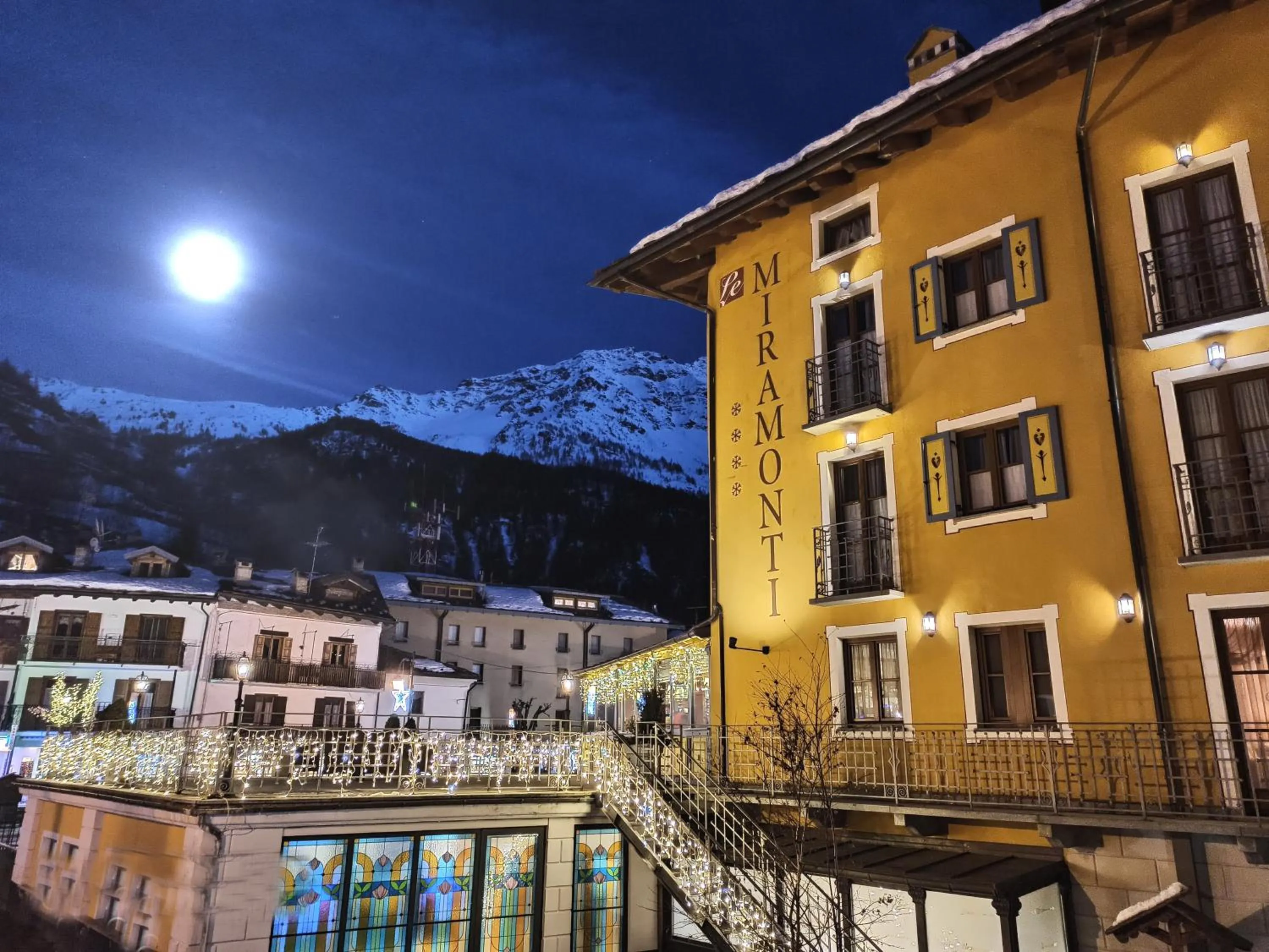 Facade/entrance in Le Miramonti Hotel Restaurant & Wellness