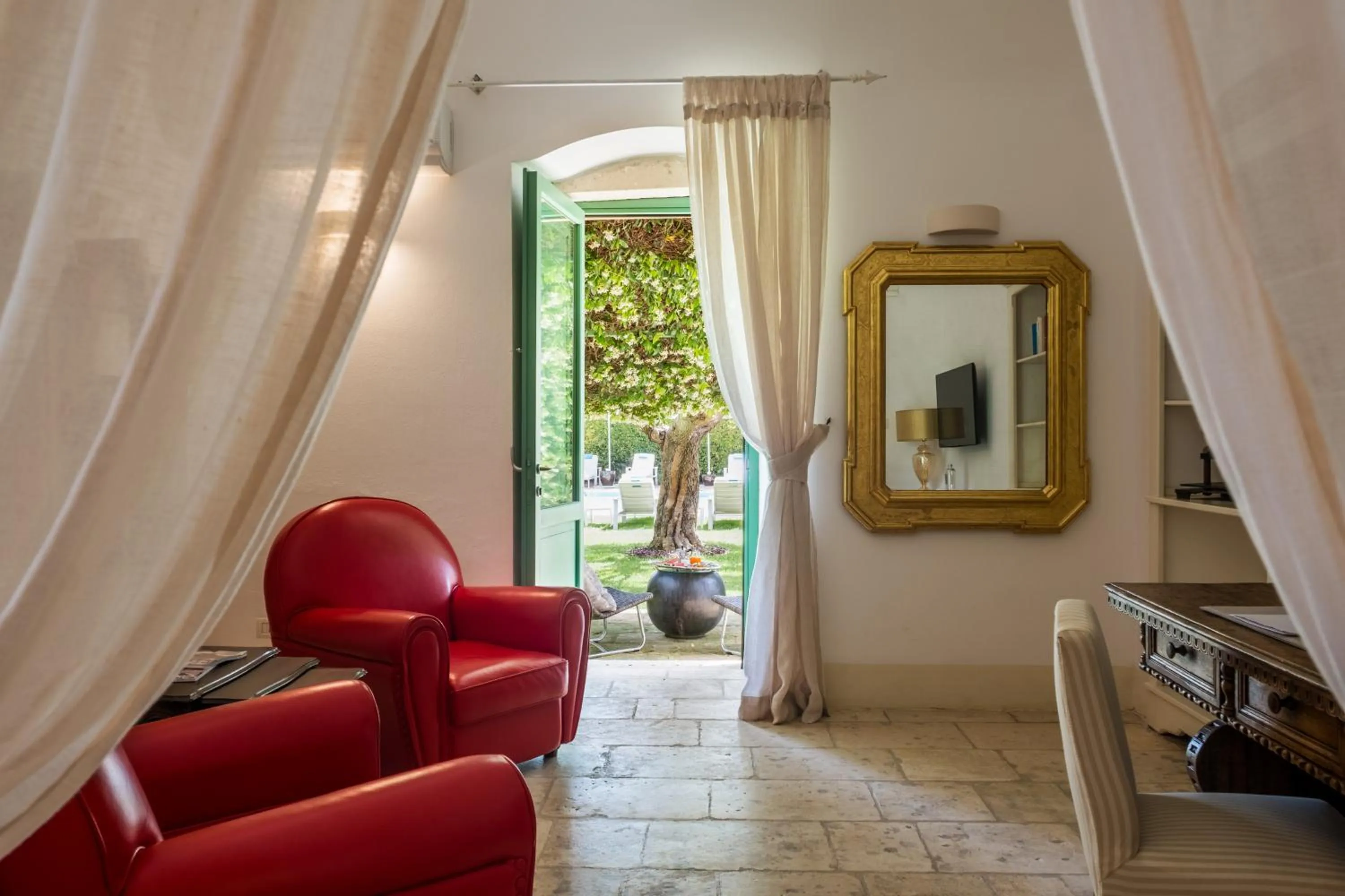 Seating area in Palazzo Ducale Venturi - Luxury Hotel & Wellness
