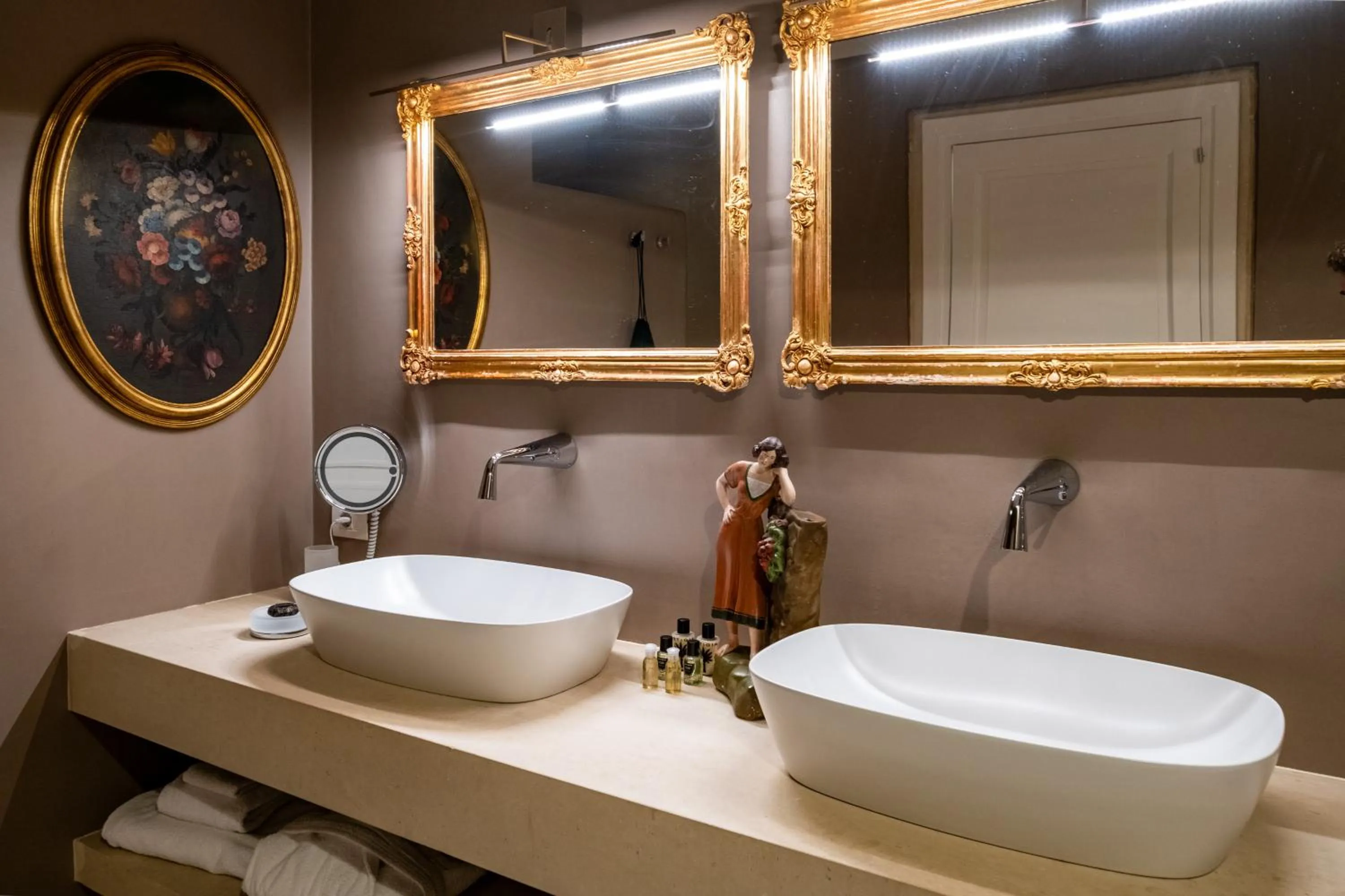 Bathroom in Palazzo Ducale Venturi - Luxury Hotel & Wellness