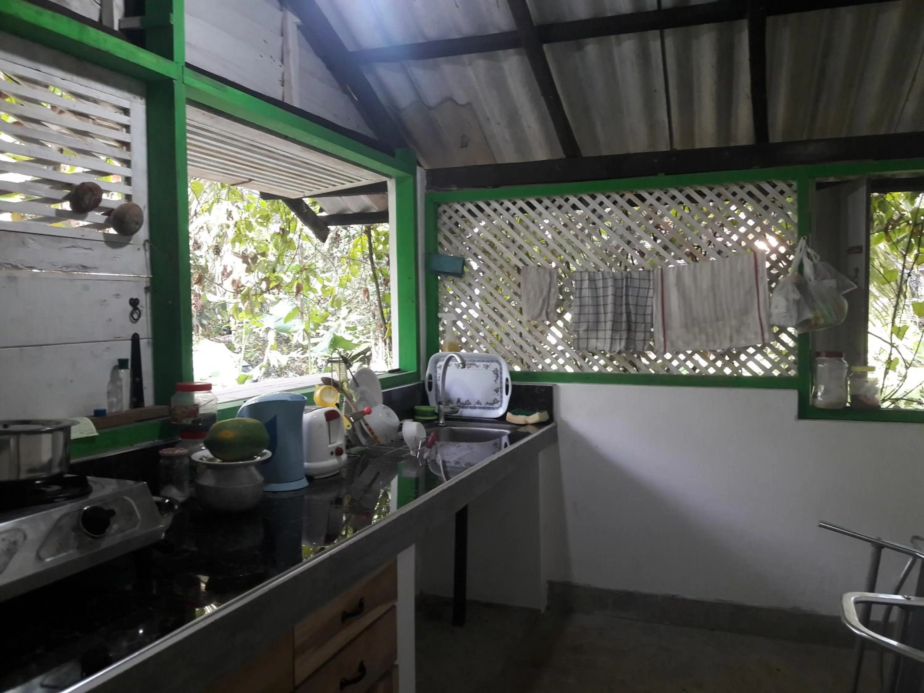 Coffee/tea facilities in Rooms 154/14