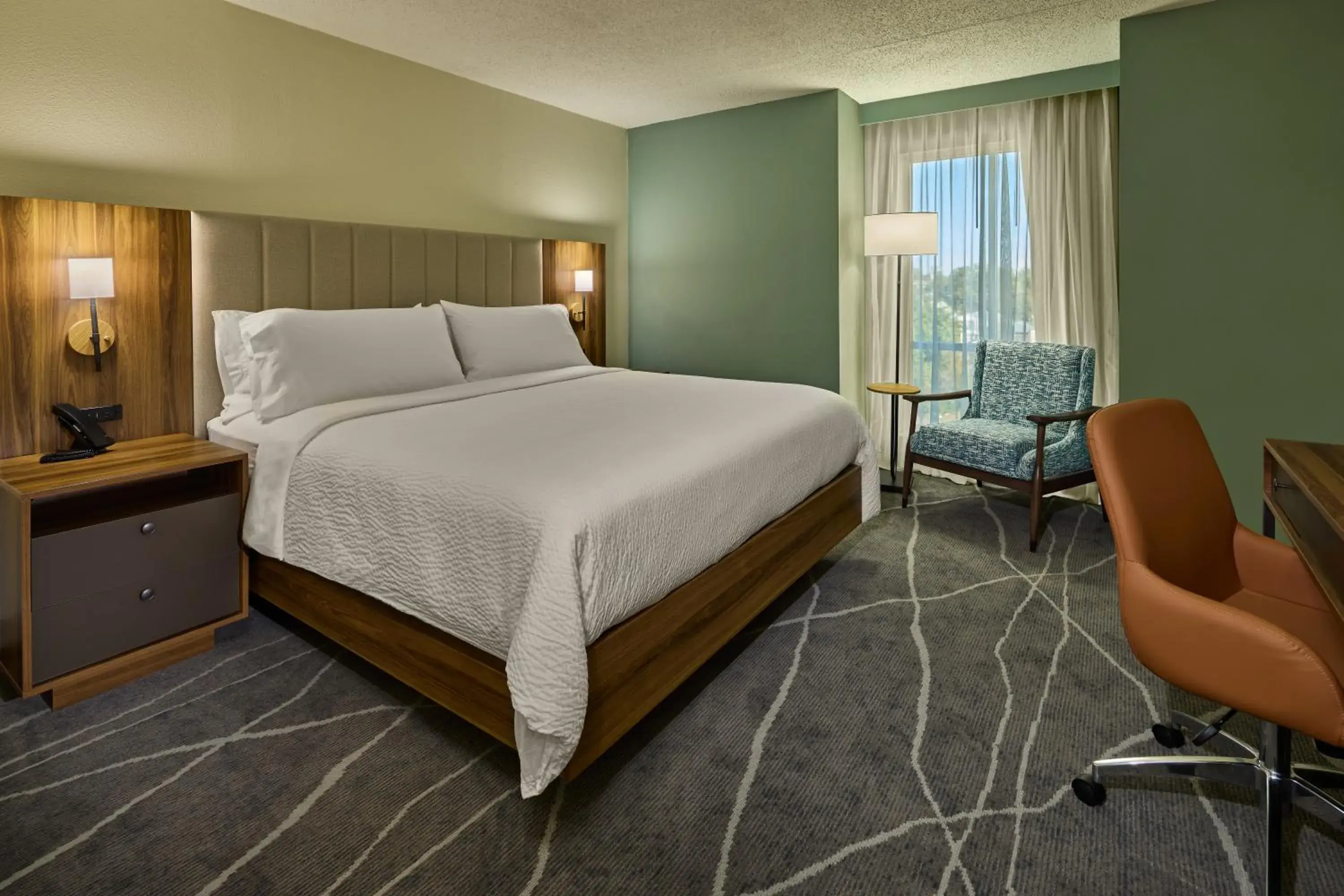 King Room - Hearing Accessible in Holiday Inn Express & Suites Charleston DWTN -Westedge, an IHG Hotel King Room - Hearing Accessible in Holiday Inn Express & Suites Charleston DWTN -Westedge, an IHG Hotel