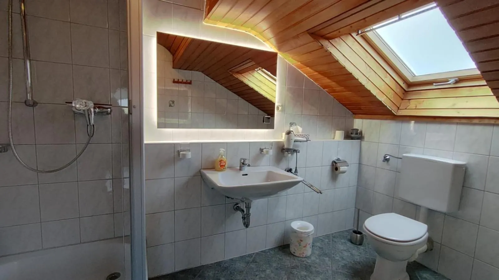 Bathroom in Pension Bergblick
