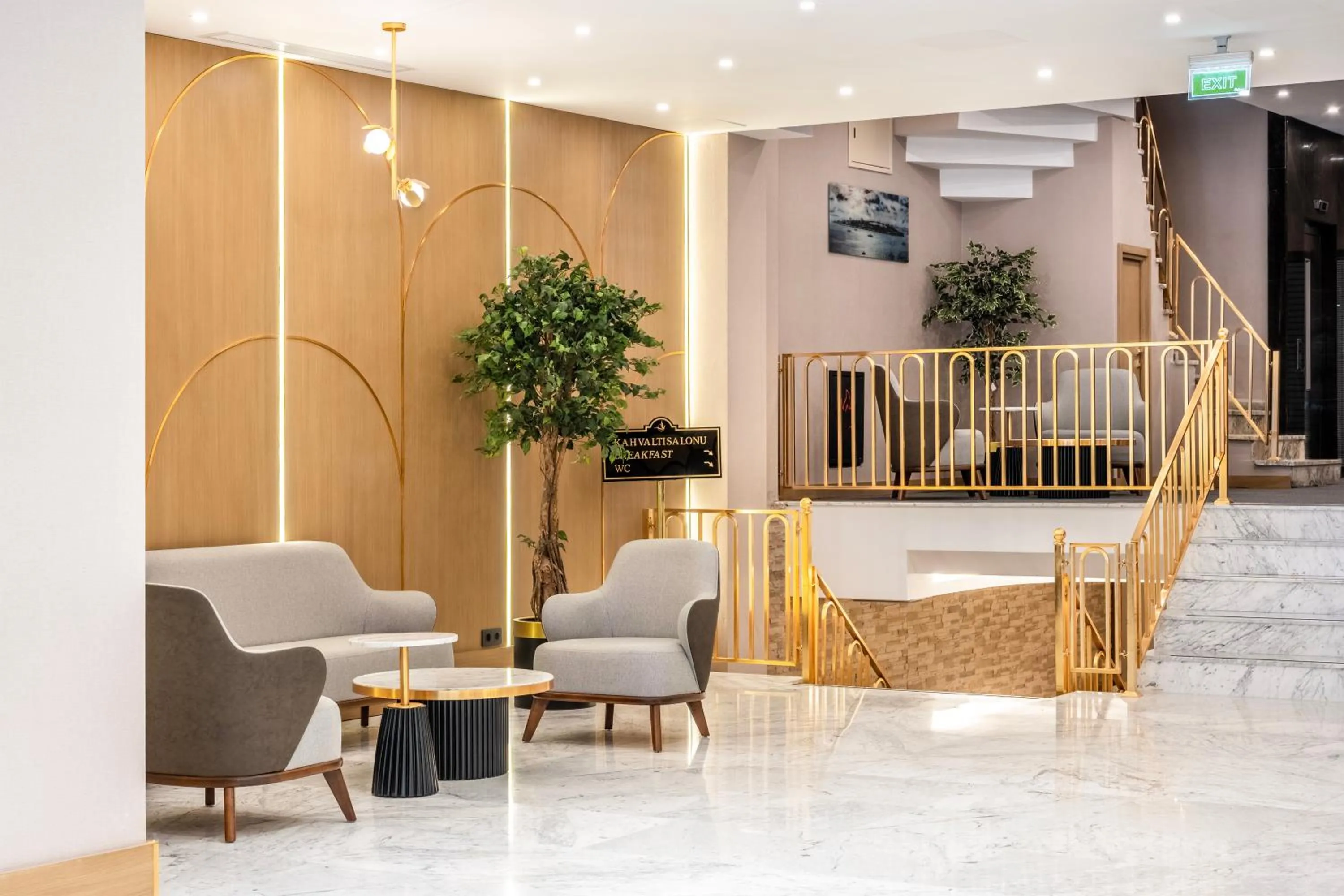 Lobby or reception in Hotel Bristol