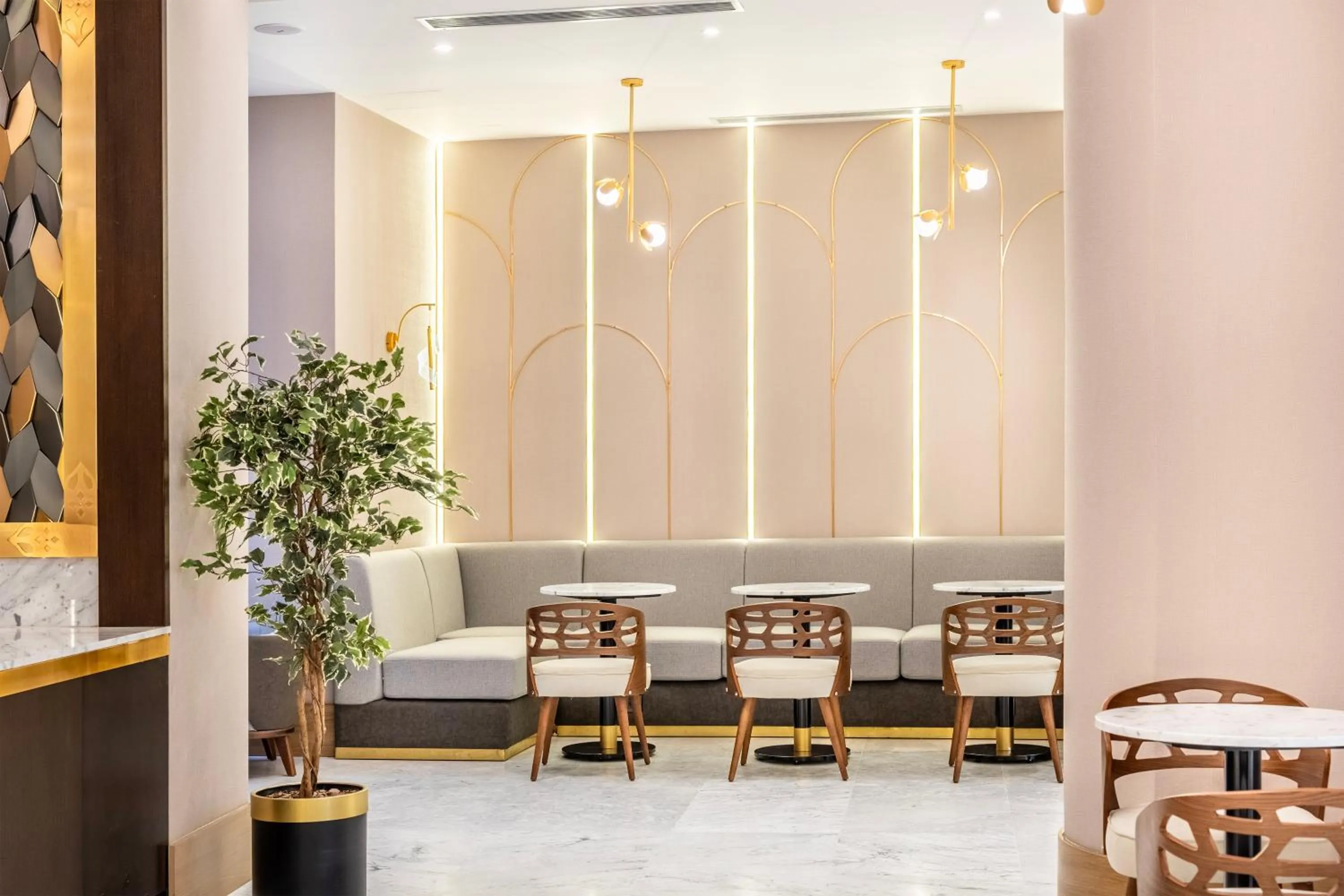 Lobby or reception in Hotel Bristol